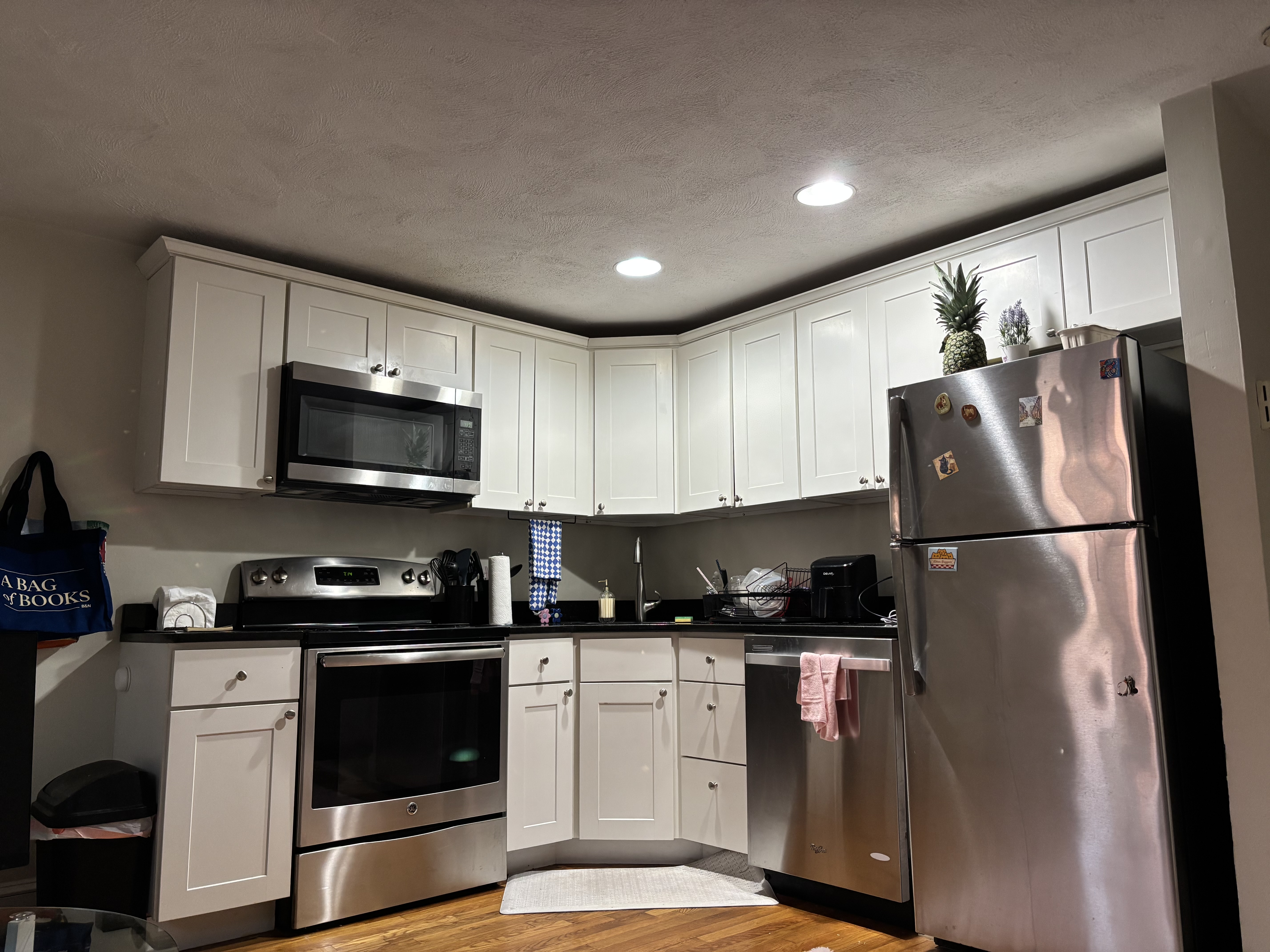 Photos of apartment on East Dedham St.,Boston MA 02118
