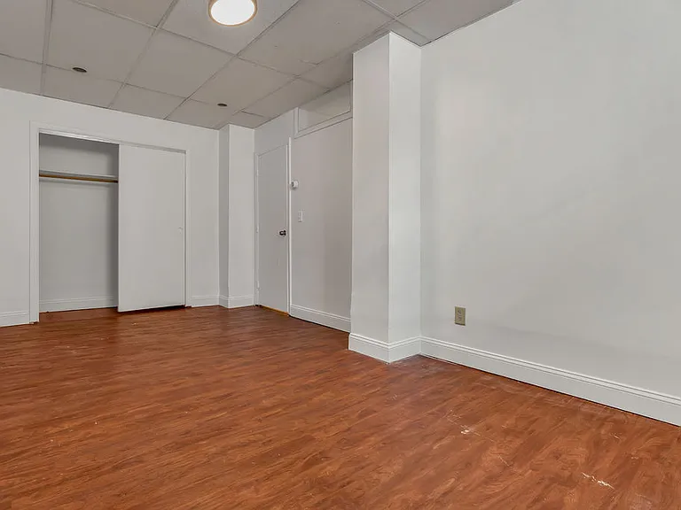 Photos of apartment on Aberdeen St.,Boston MA 02215