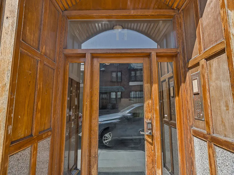 Photos of apartment on Commonwealth,Boston MA 02215