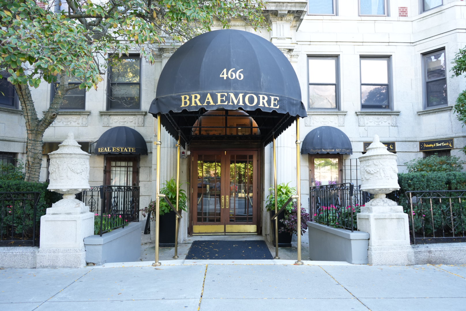 Pictures of  property for rent on Commonwealth Ave., Boston, MA 02215