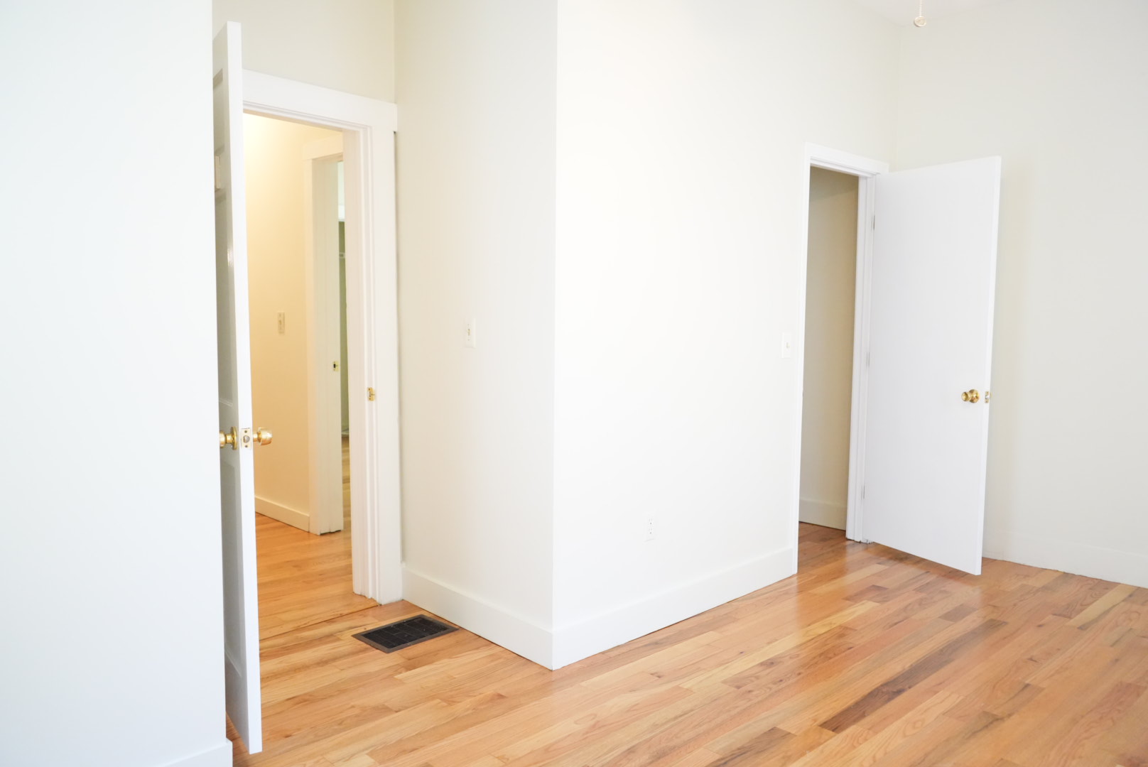Photo 11 of Cambridge St. Unit 1