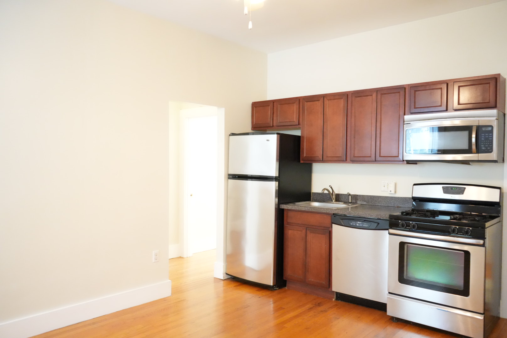 Pictures of  property for rent on Cambridge St., Cambridge, MA 02139