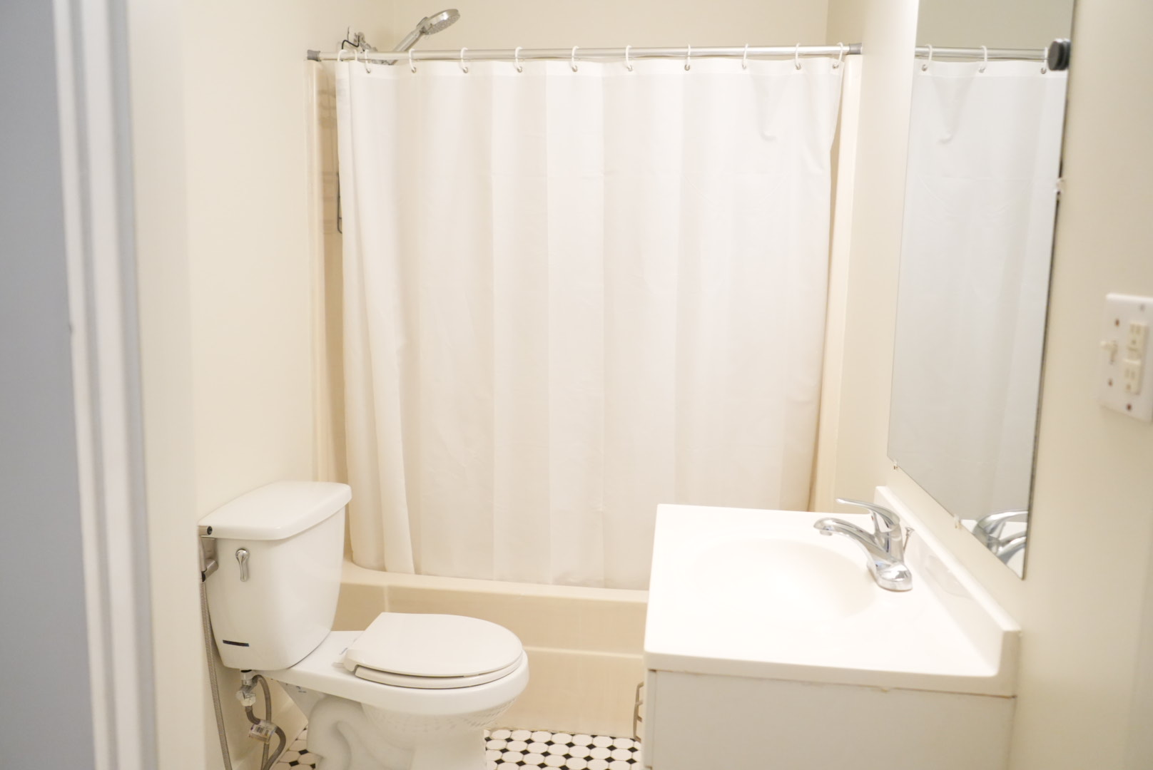 Photo 9 of Cambridge St. Unit 1