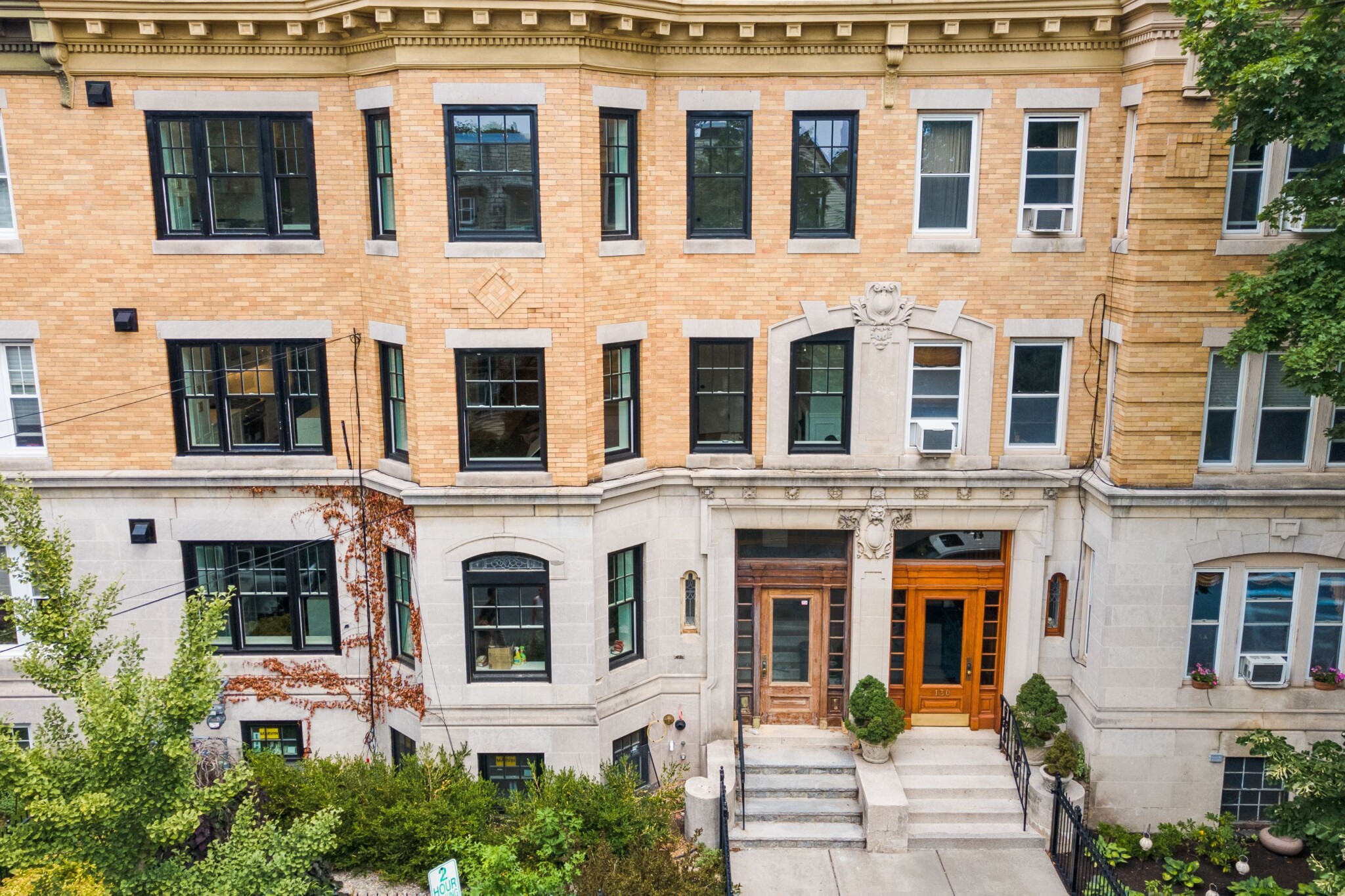 128 Longwood Ave, Longwood