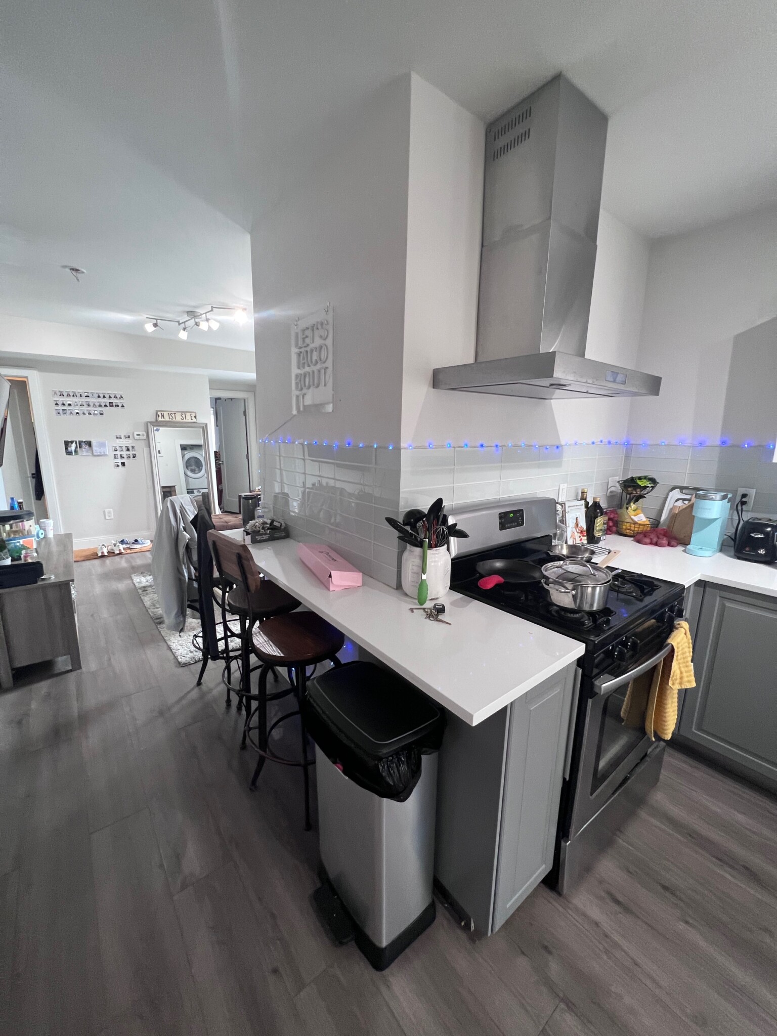 13 Carpenter St, South Boston