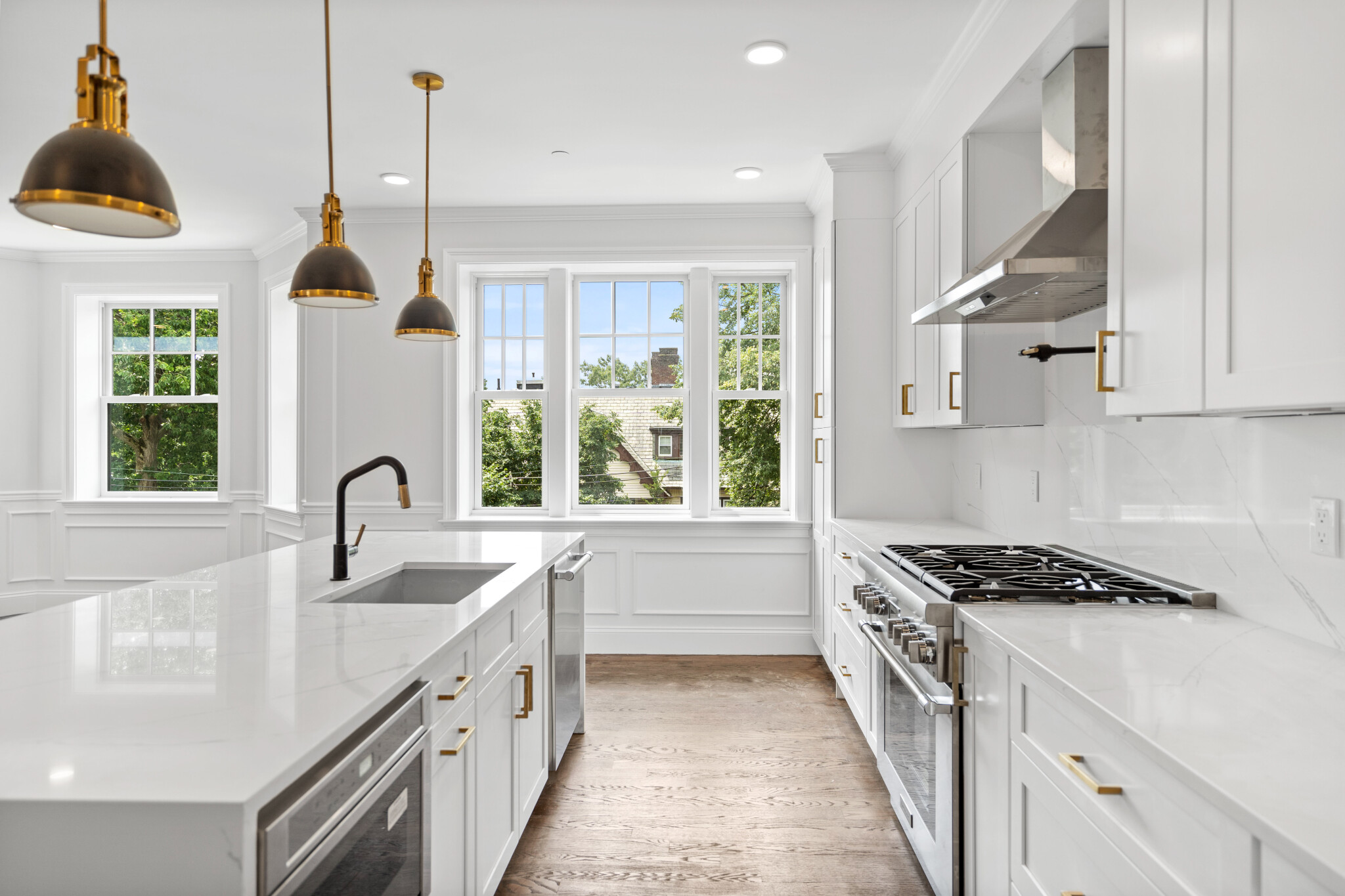 128 Longwood Ave, Longwood