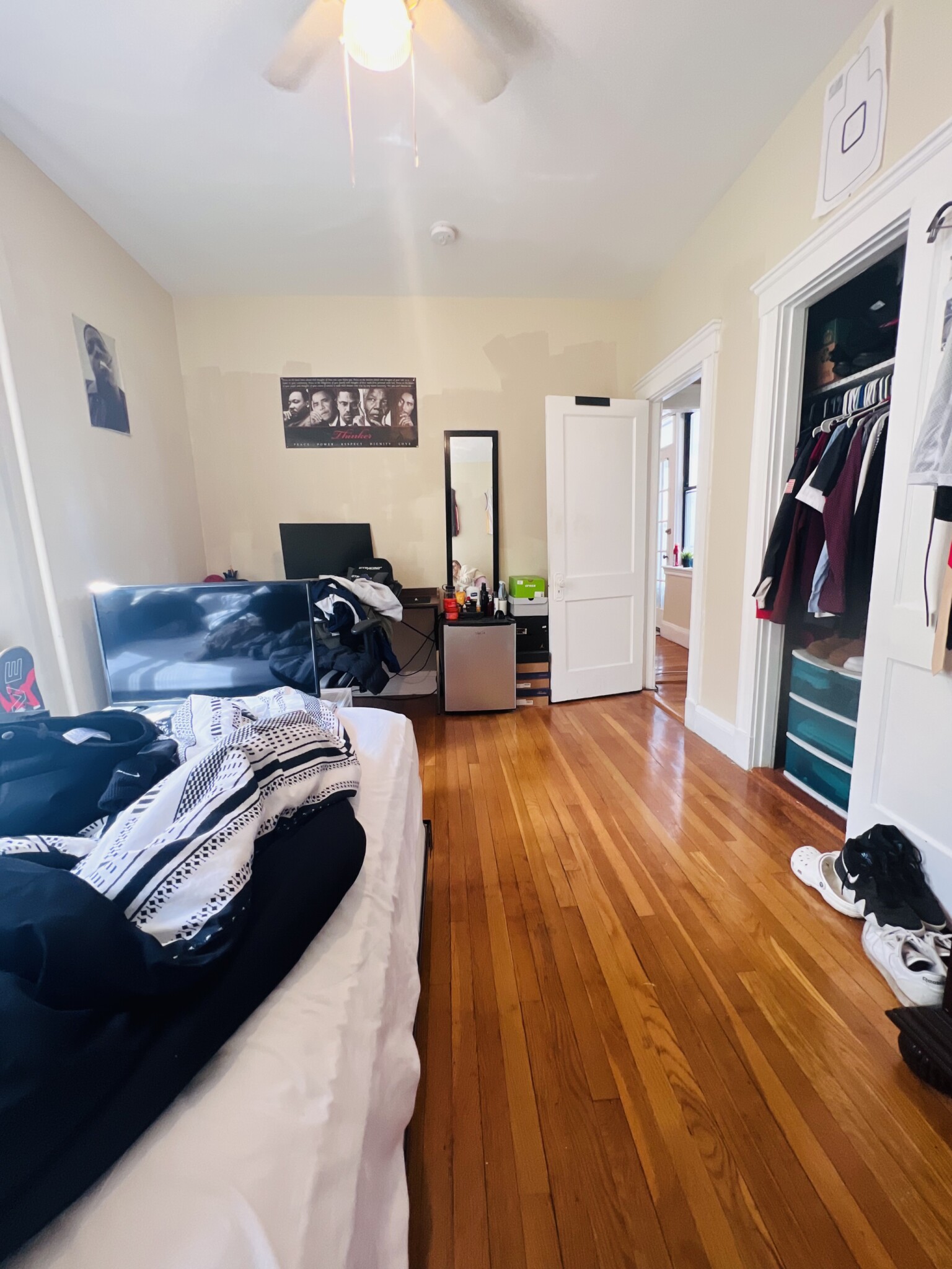 321 Summit Ave, Brighton