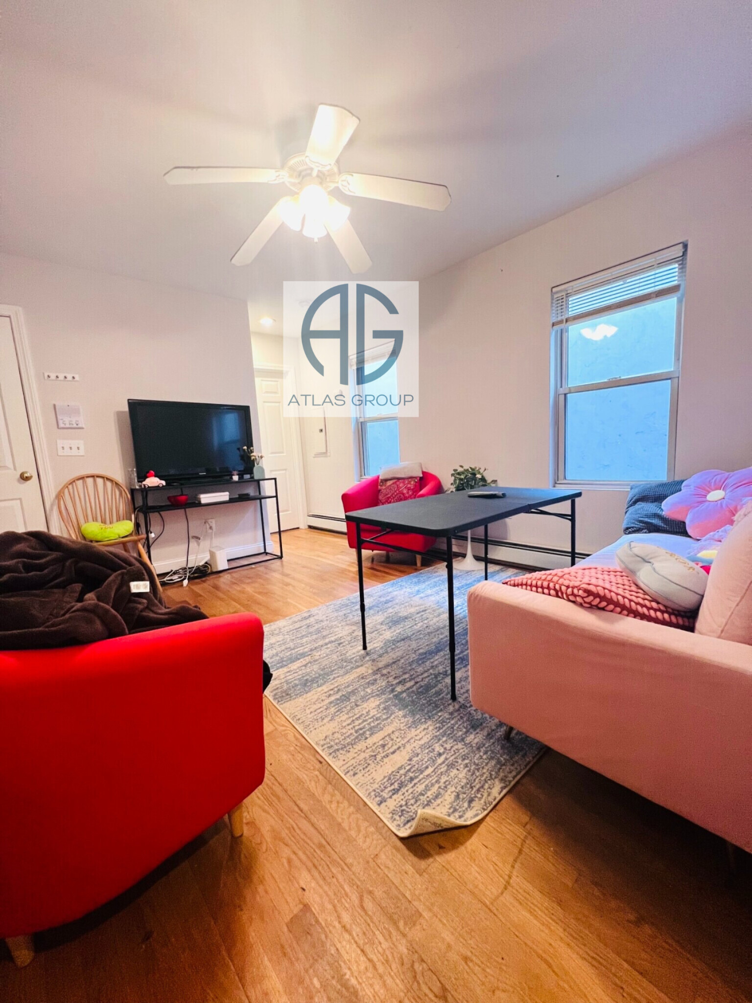 13 Carpenter St, South Boston