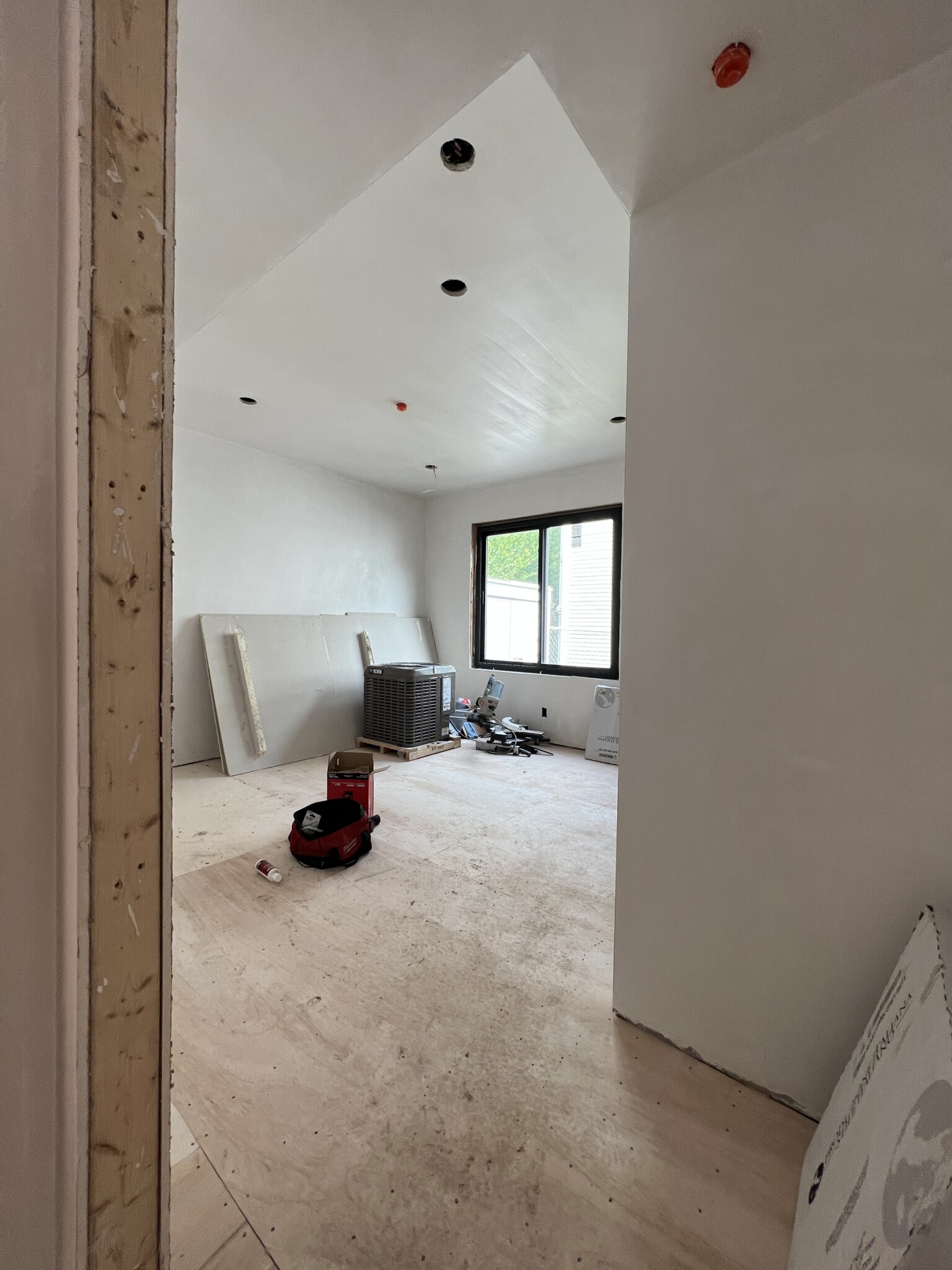 35 Hunnewell Ave, Brighton