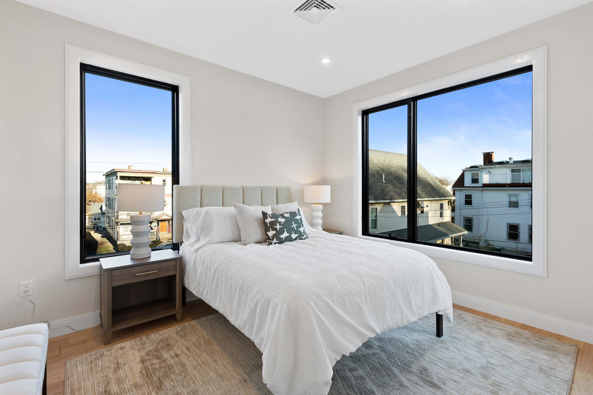 1 Wilcutt Rd, Dorchester