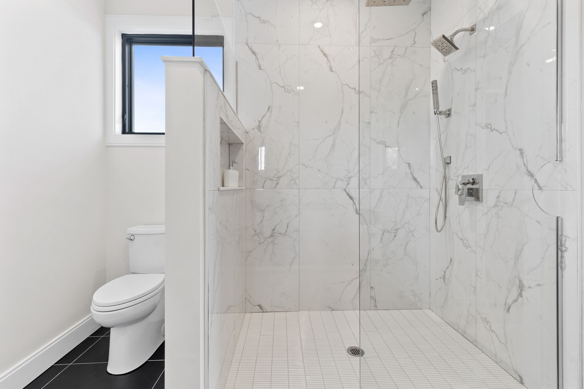 1 Wilcutt Rd, Dorchester