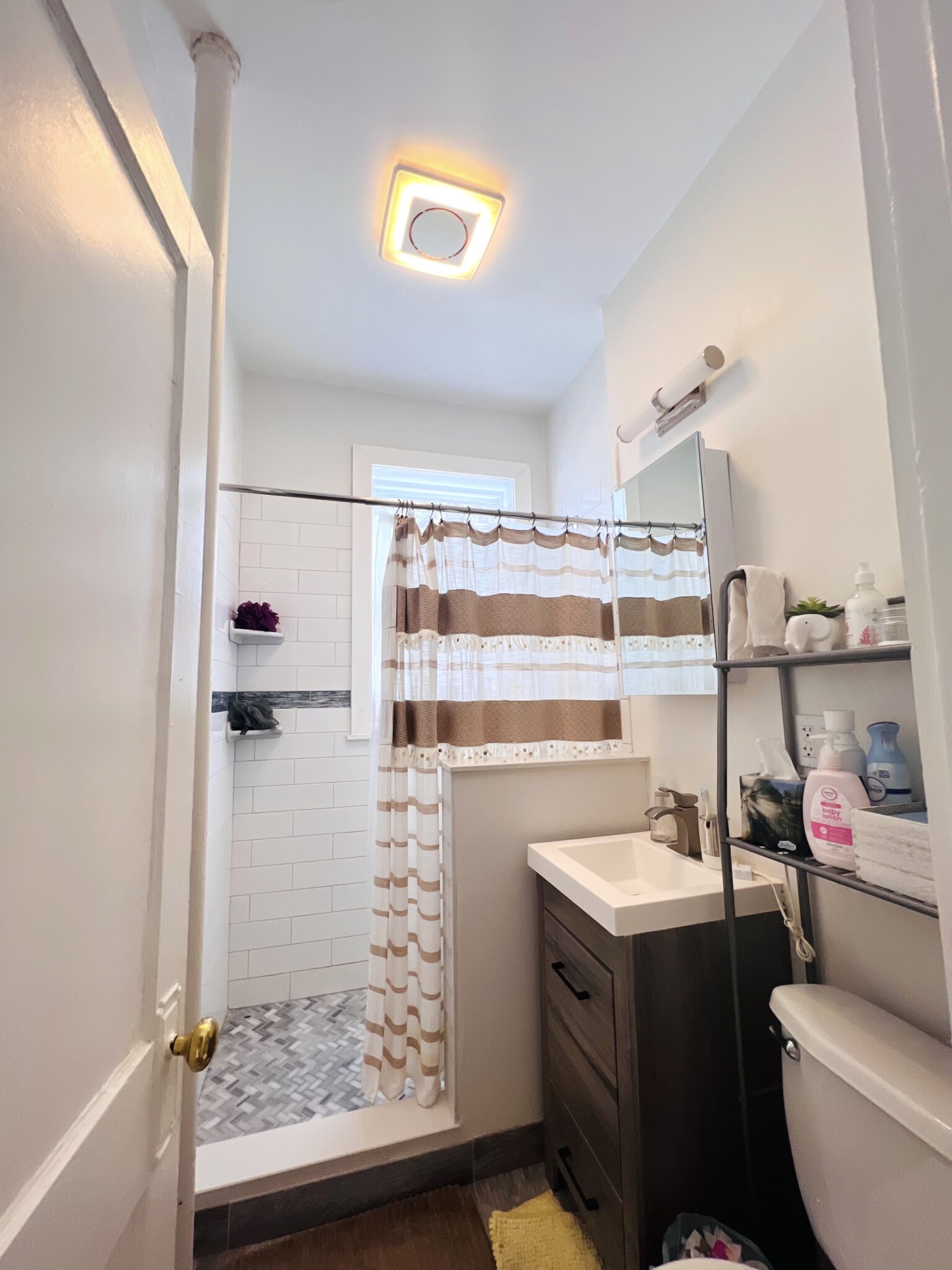 321 Summit Ave, Brighton