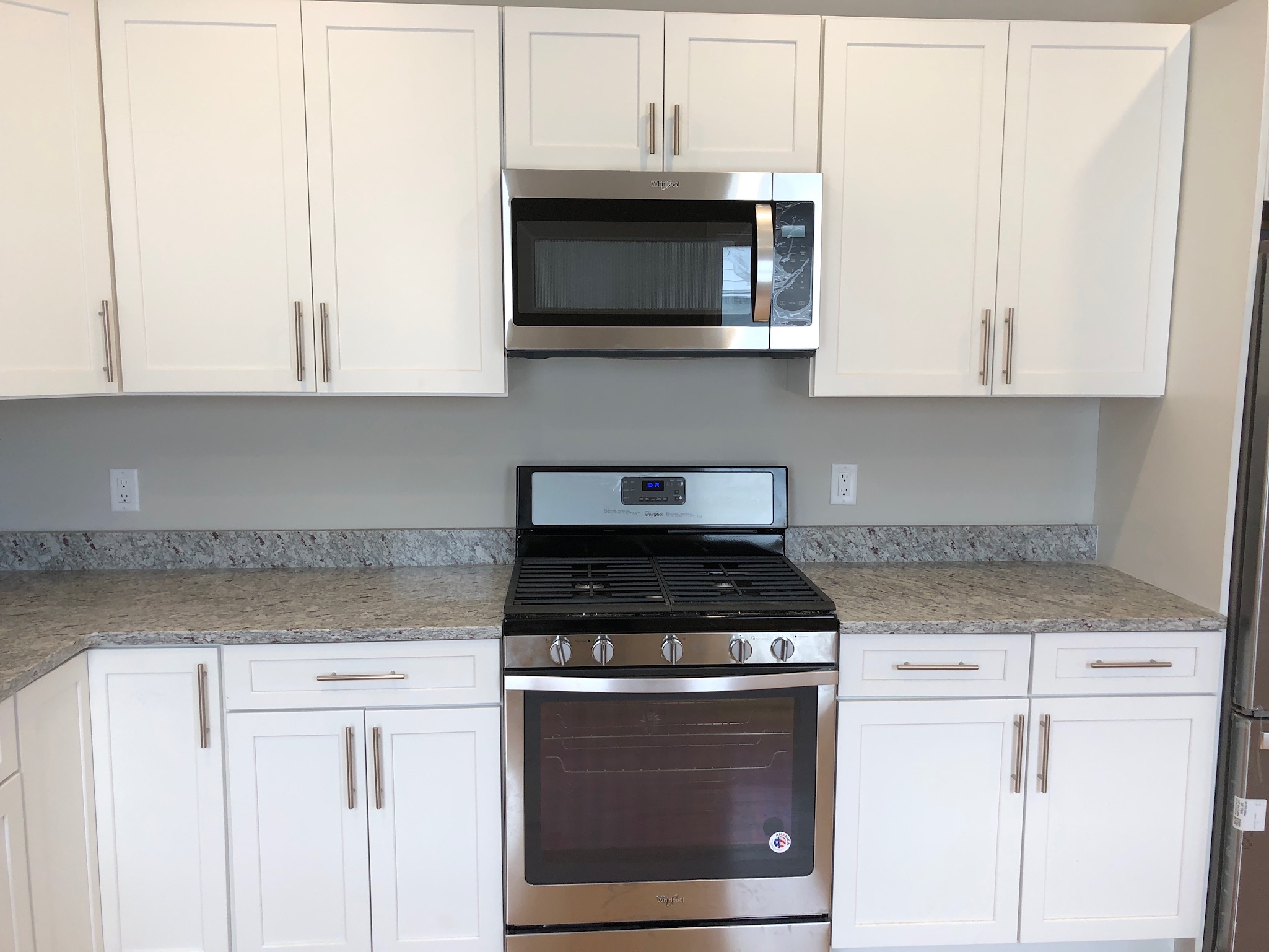 4 bed, 1 bath apartment for rent at 226 228 Fellsway West Unit 1, Medford — photo 4 of 29