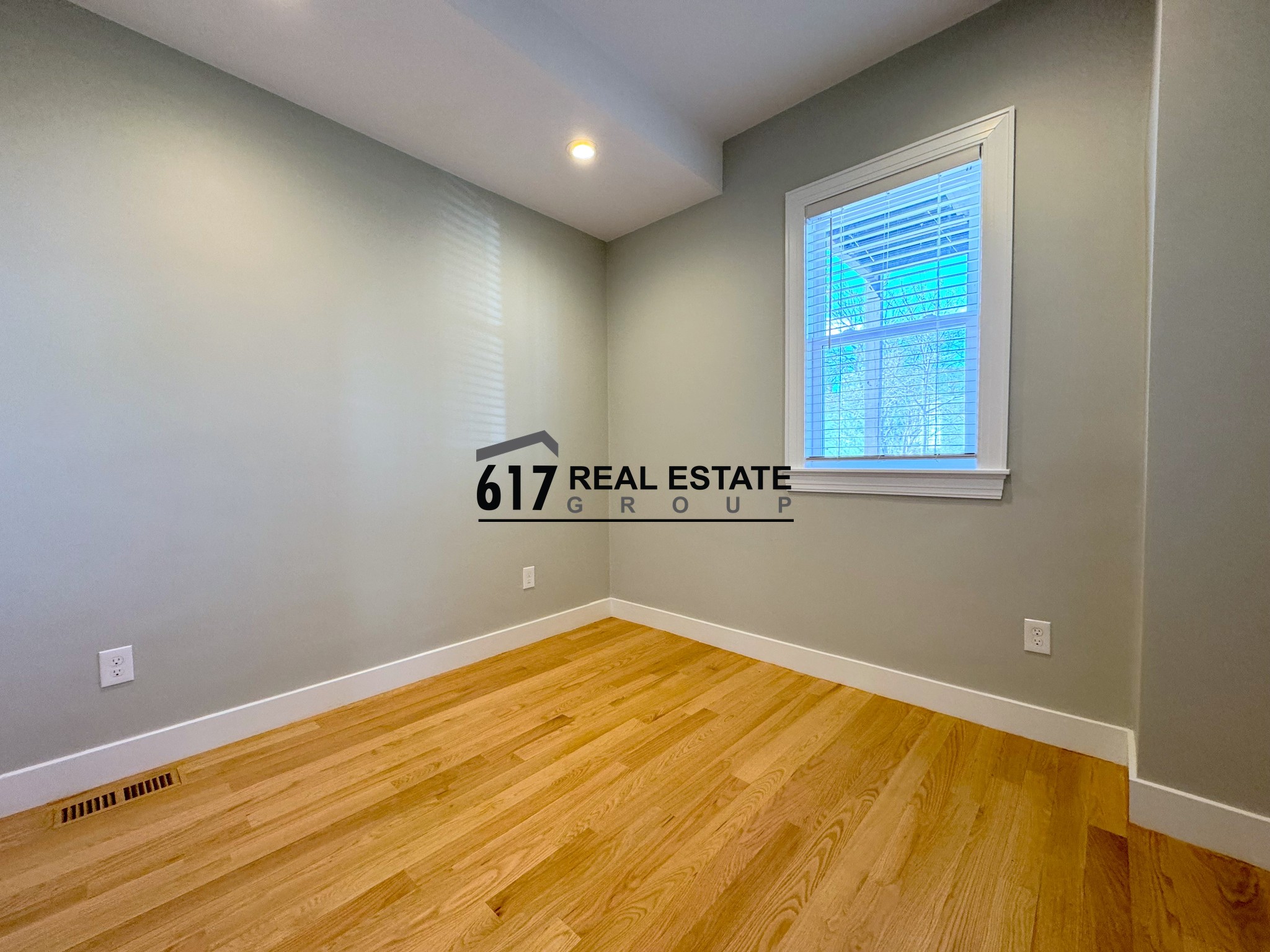 Photos of apartment on Springfield St.,Cambridge MA 02143