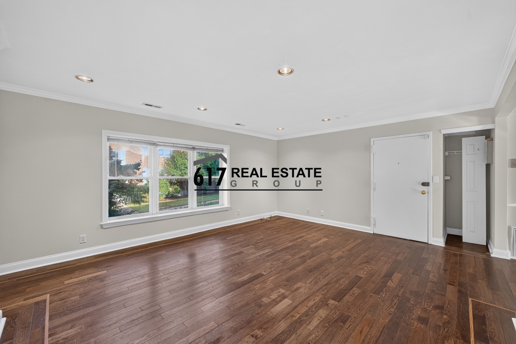 Photo 7 of 148 Newton St. Unit 2
