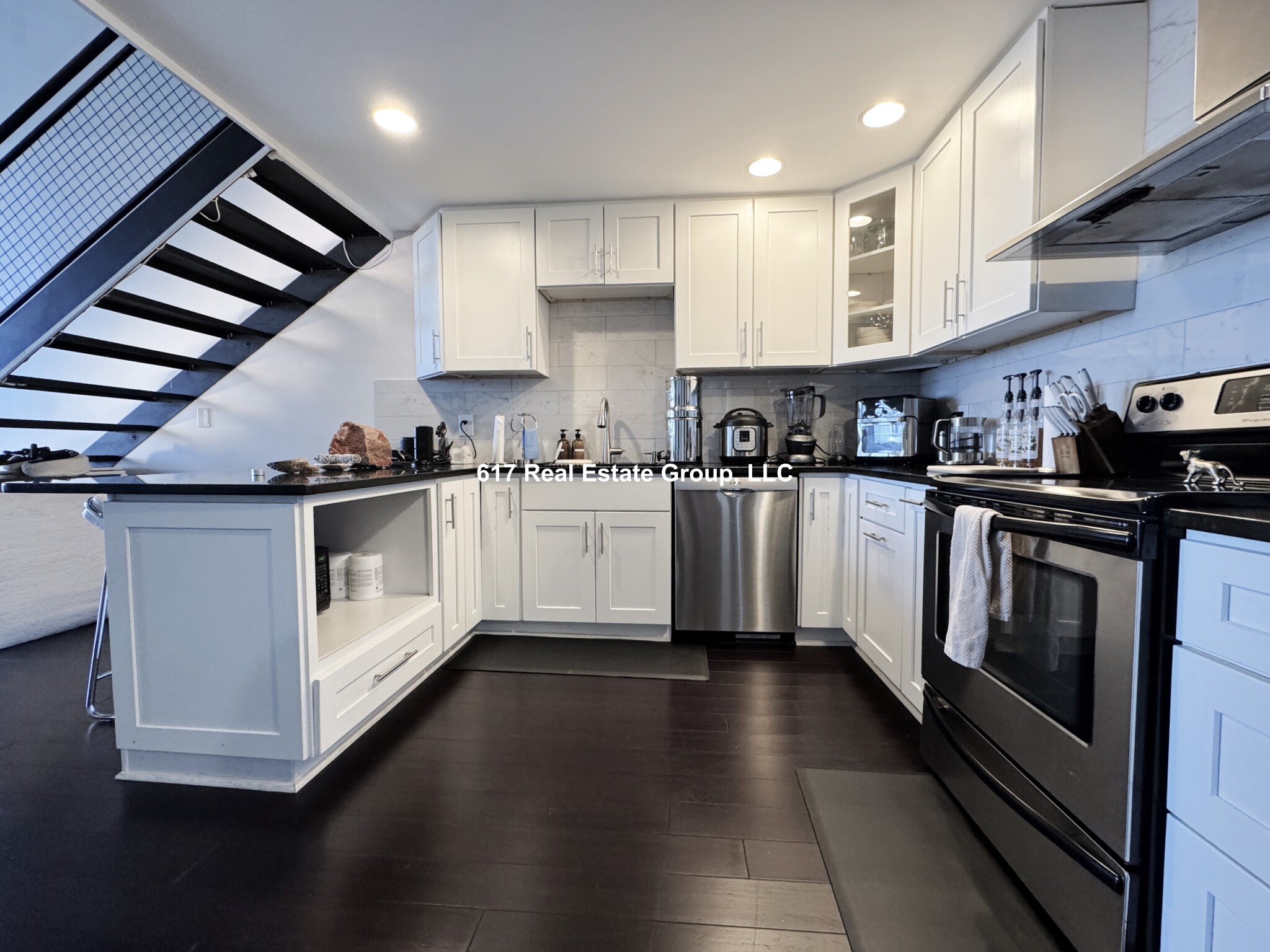 Photos of apartment on Broadway,Chelsea MA 02150
