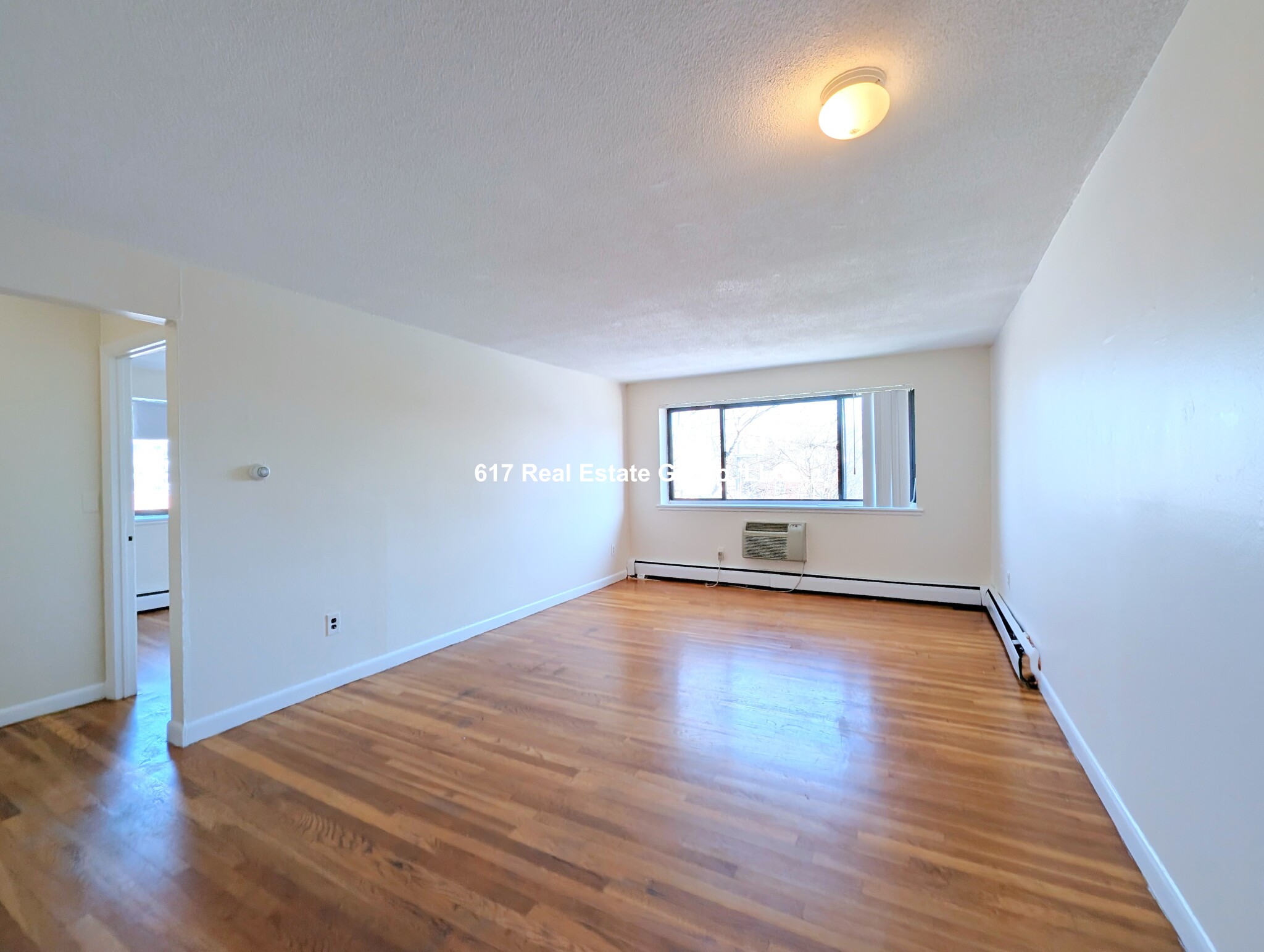 122 Dustin, Brighton, MA - 2,700 USD/ month