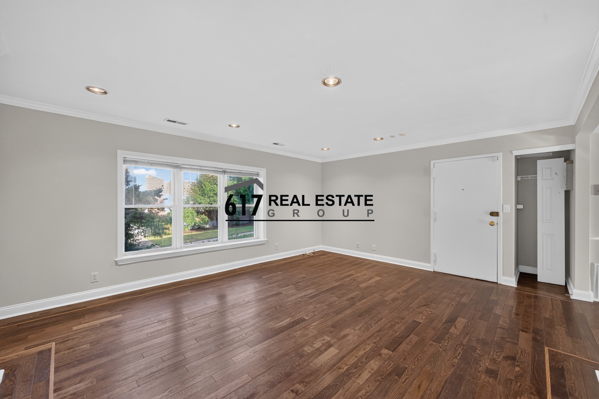 Photo 6 of 148 Newton St. Unit 2