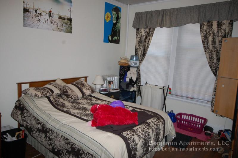 15 Glenville Ave, Allston