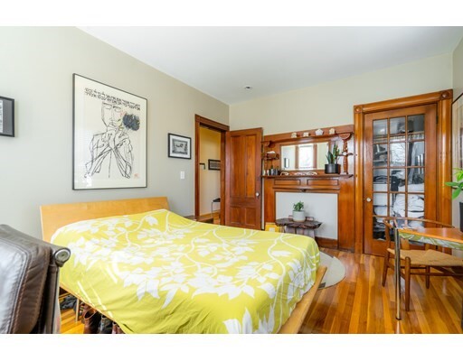 31 Tremont St, Central Square