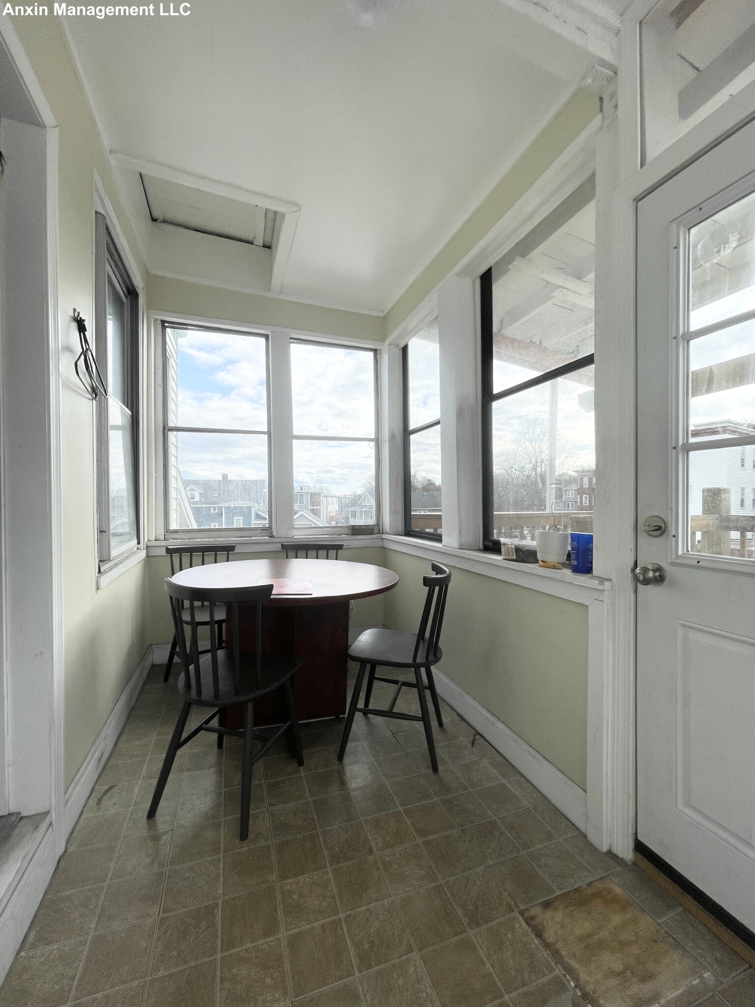 2 Wyman Pl, Jamaica Plain