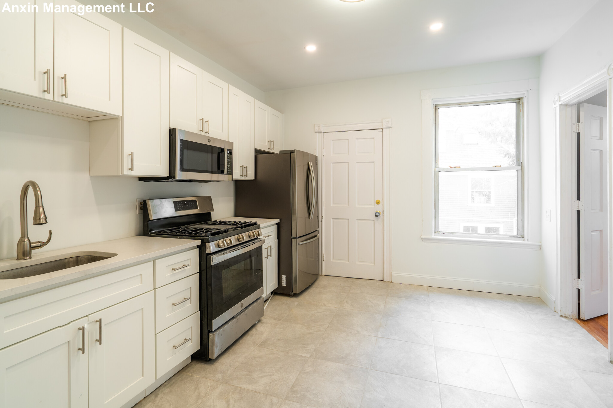 298 Brookline St, Cambridgeport