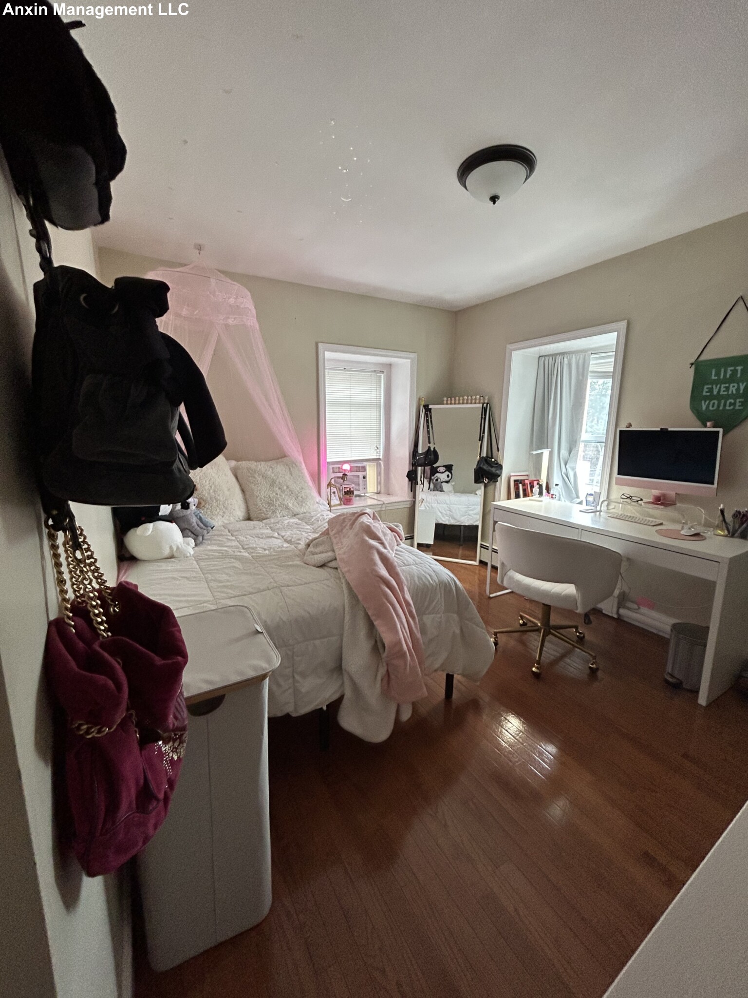 2 Wyman Pl, Jamaica Plain