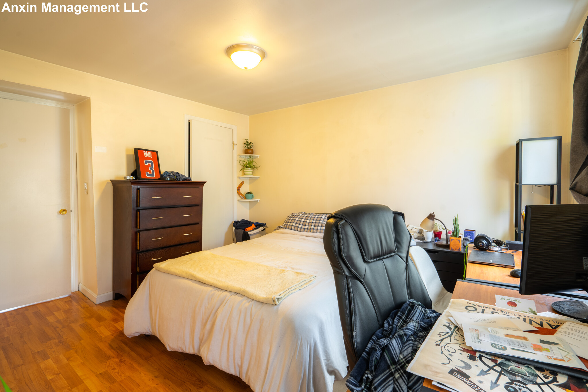 21 Kenwood St, Cambridgeport