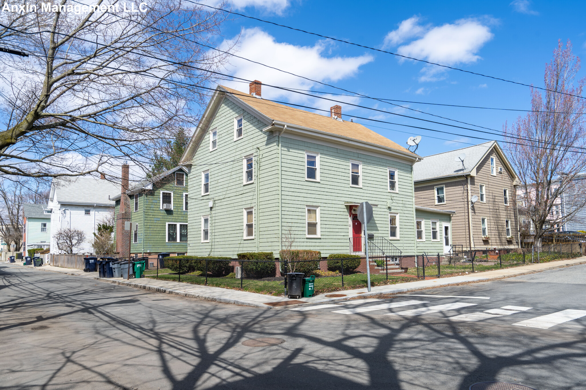 21 Kenwood St, Cambridgeport