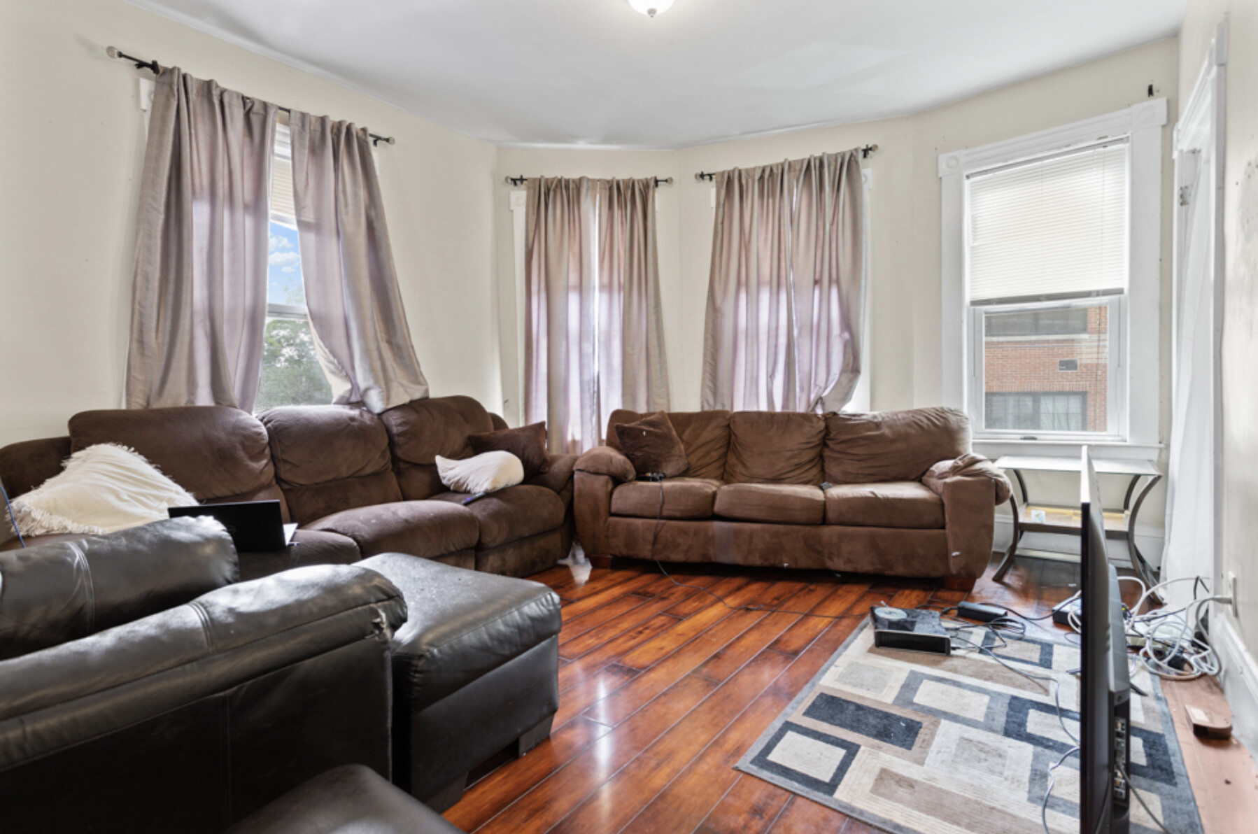 10 Crescent Ave, Dorchester