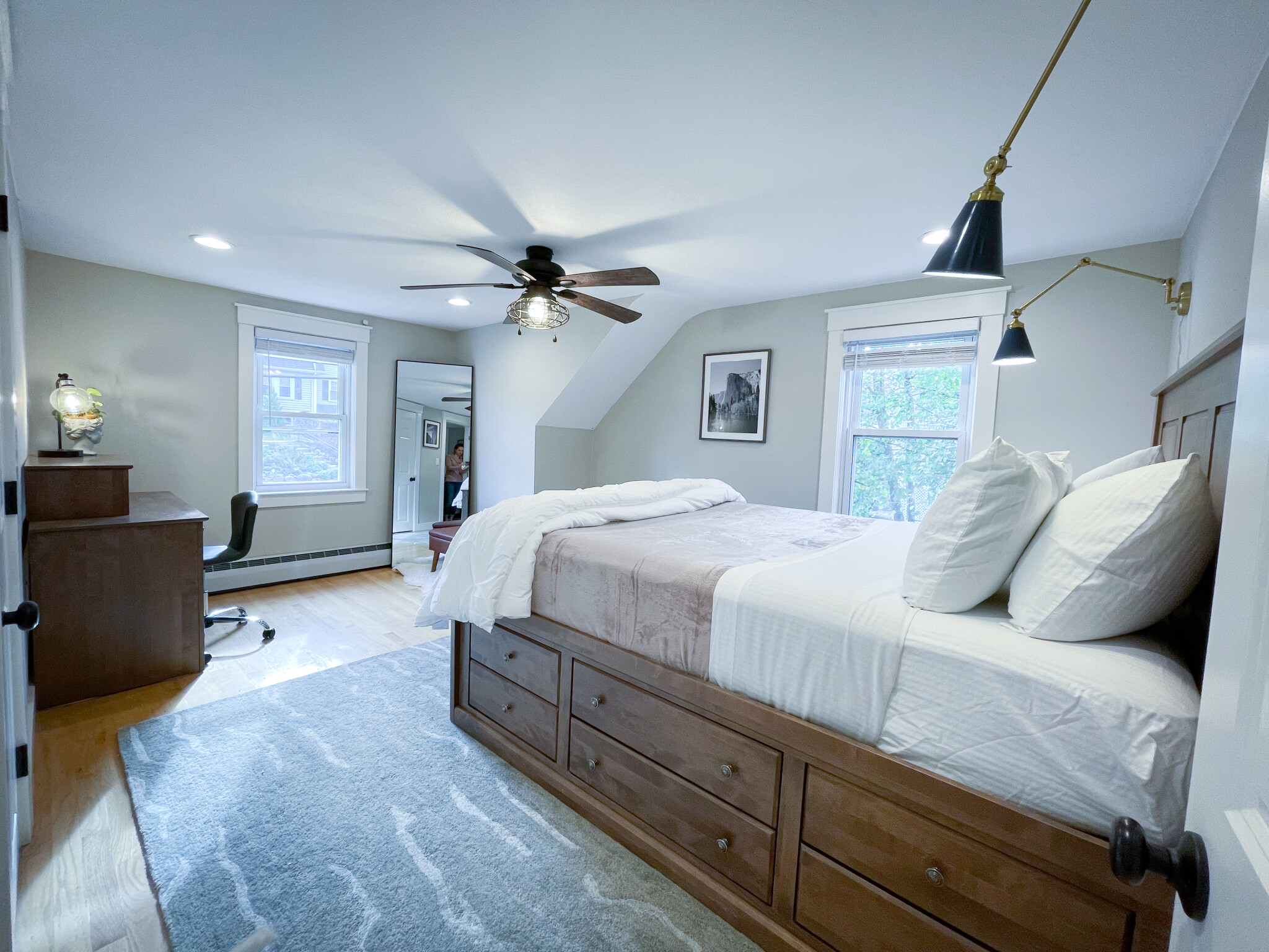 83 Rockridge Rd, Waltham