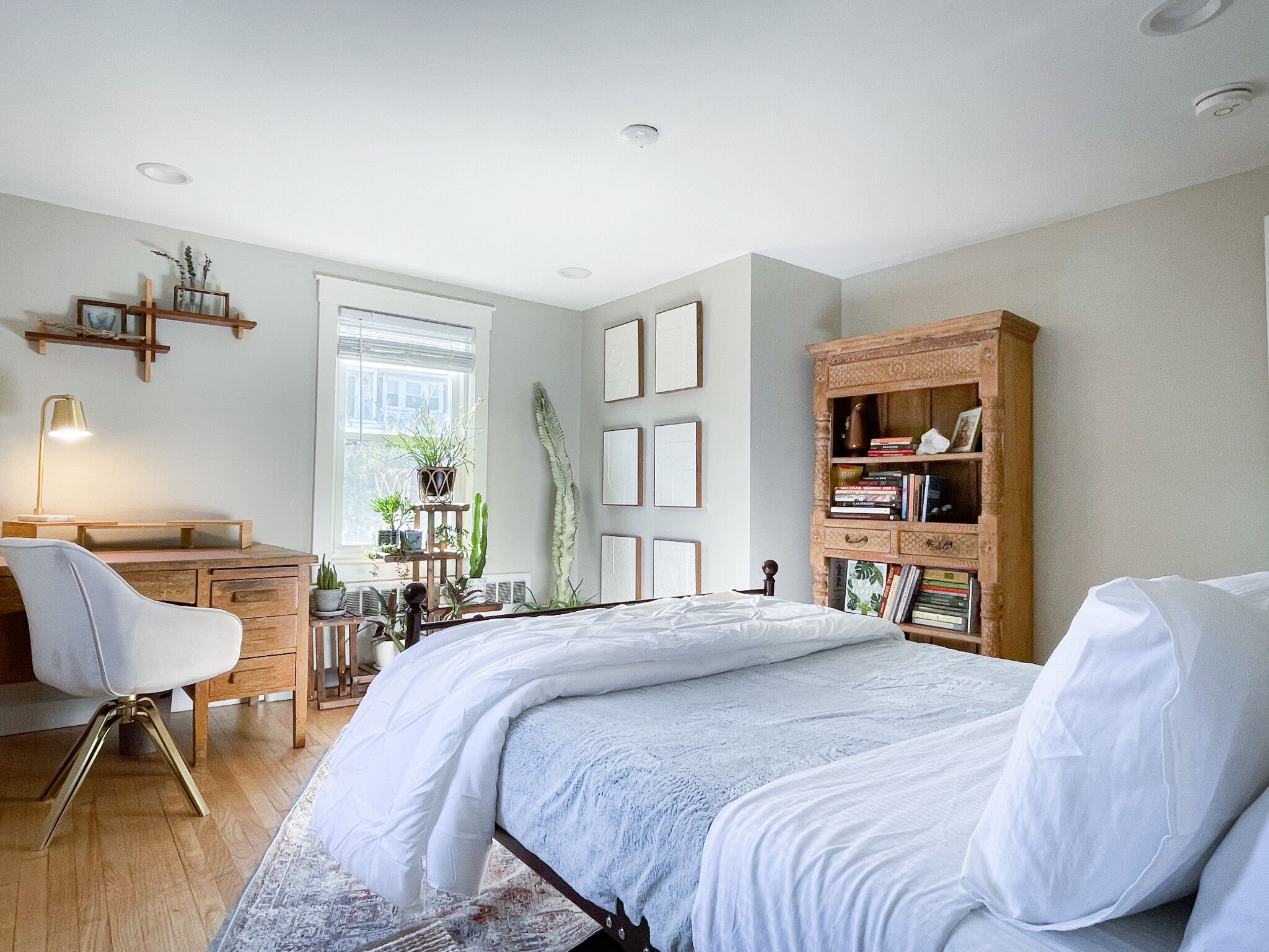 83 Rockridge Rd, Waltham