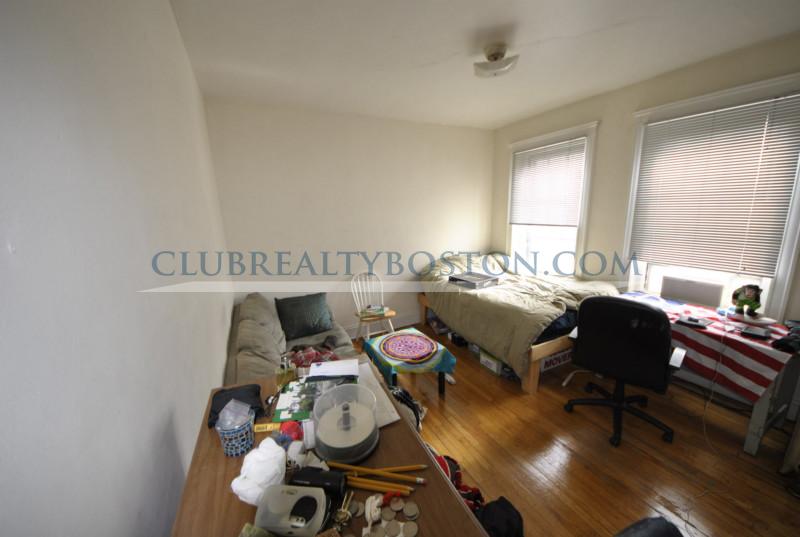 317 Allston St, Brighton