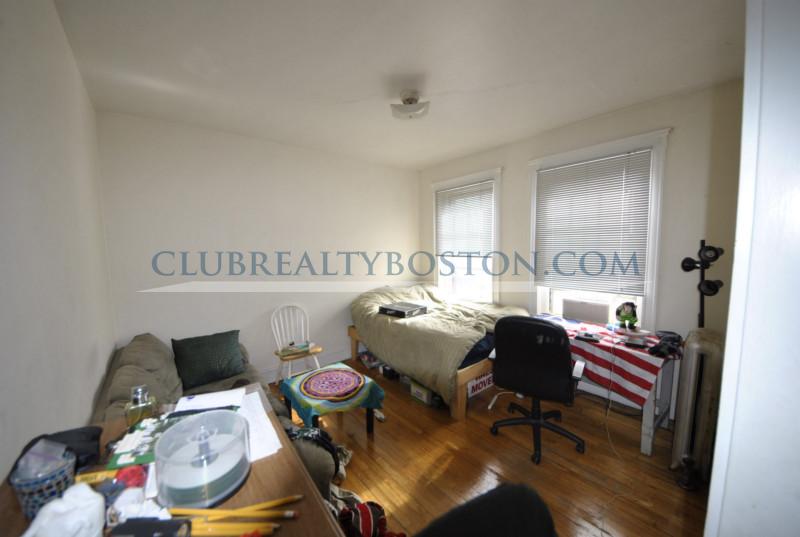 317 Allston St, Brighton