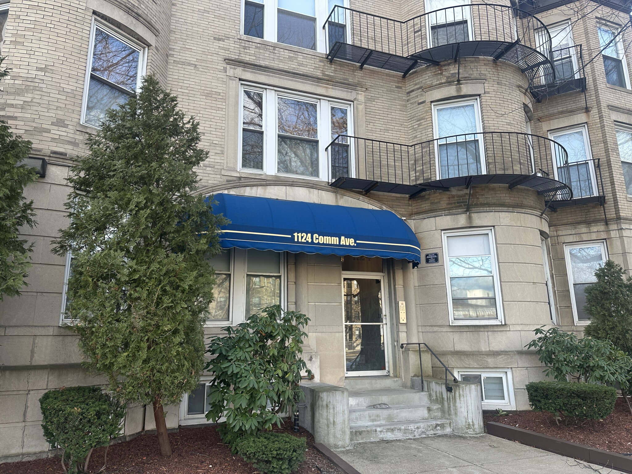 1124 Commonwealth Ave, Allston