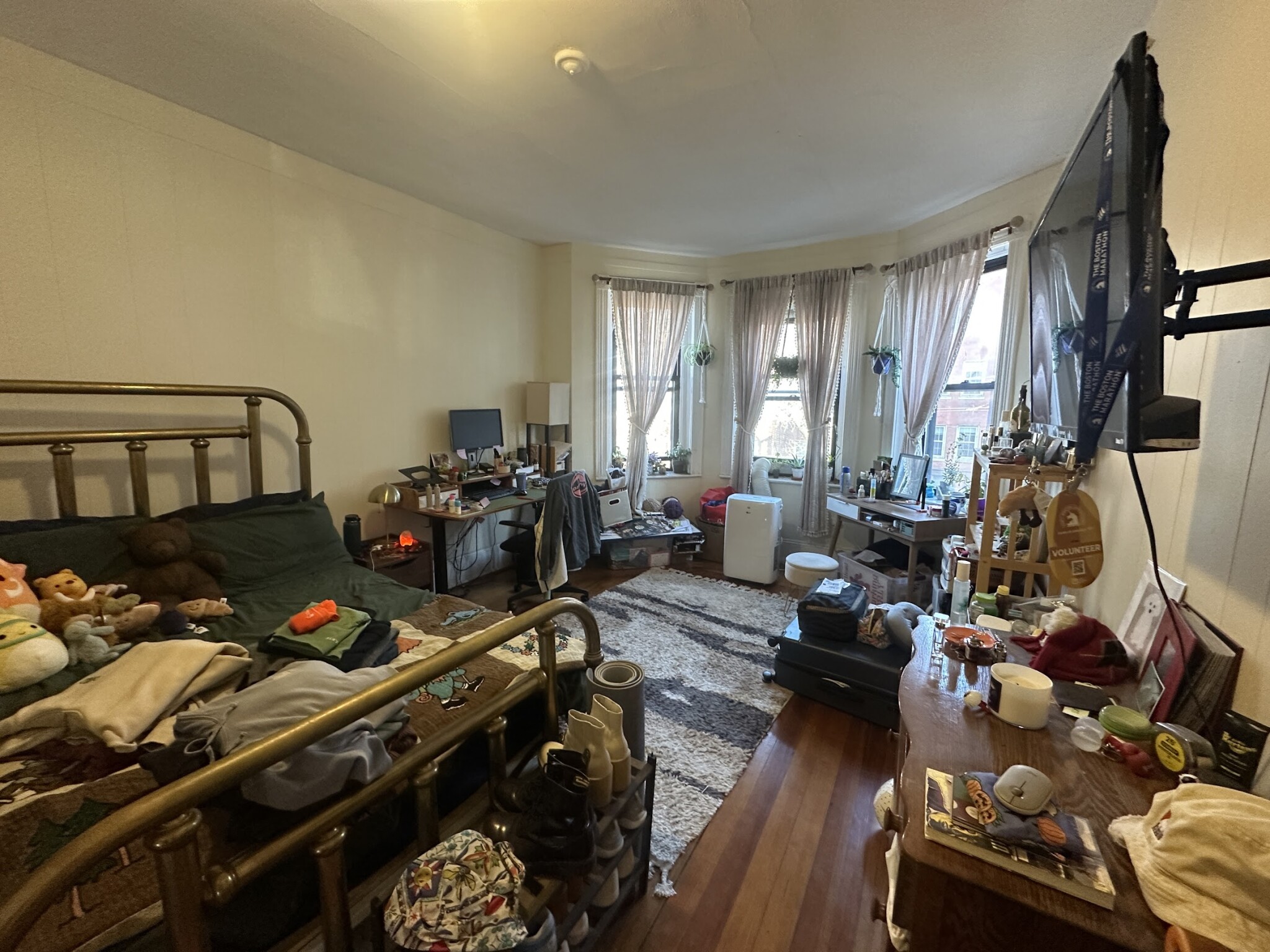 69 South Huntington Ave, Jamaica Plain