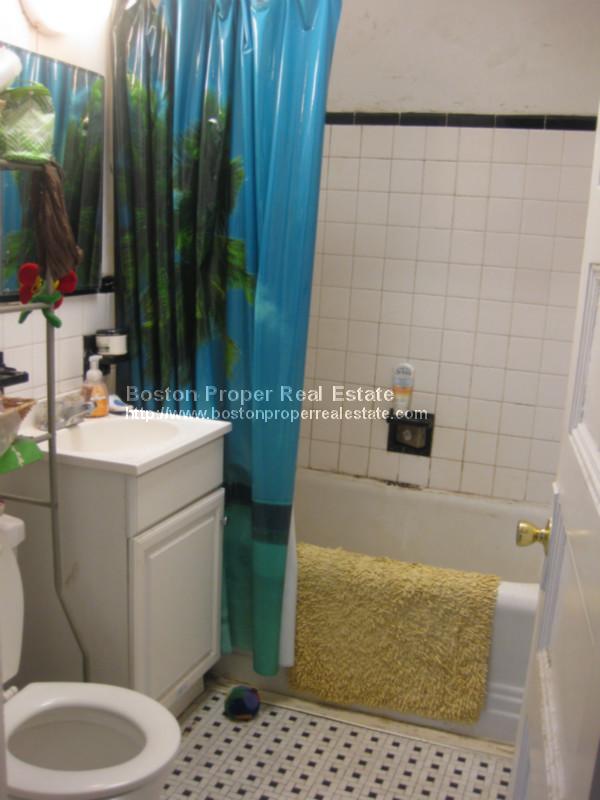 583 Beacon St, Back Bay