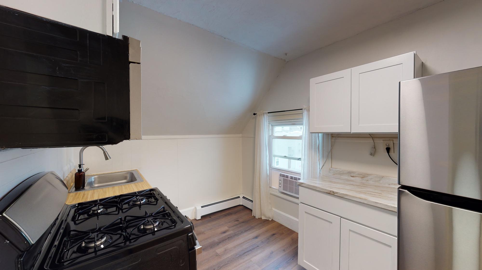 274 Seaver St, Roxbury