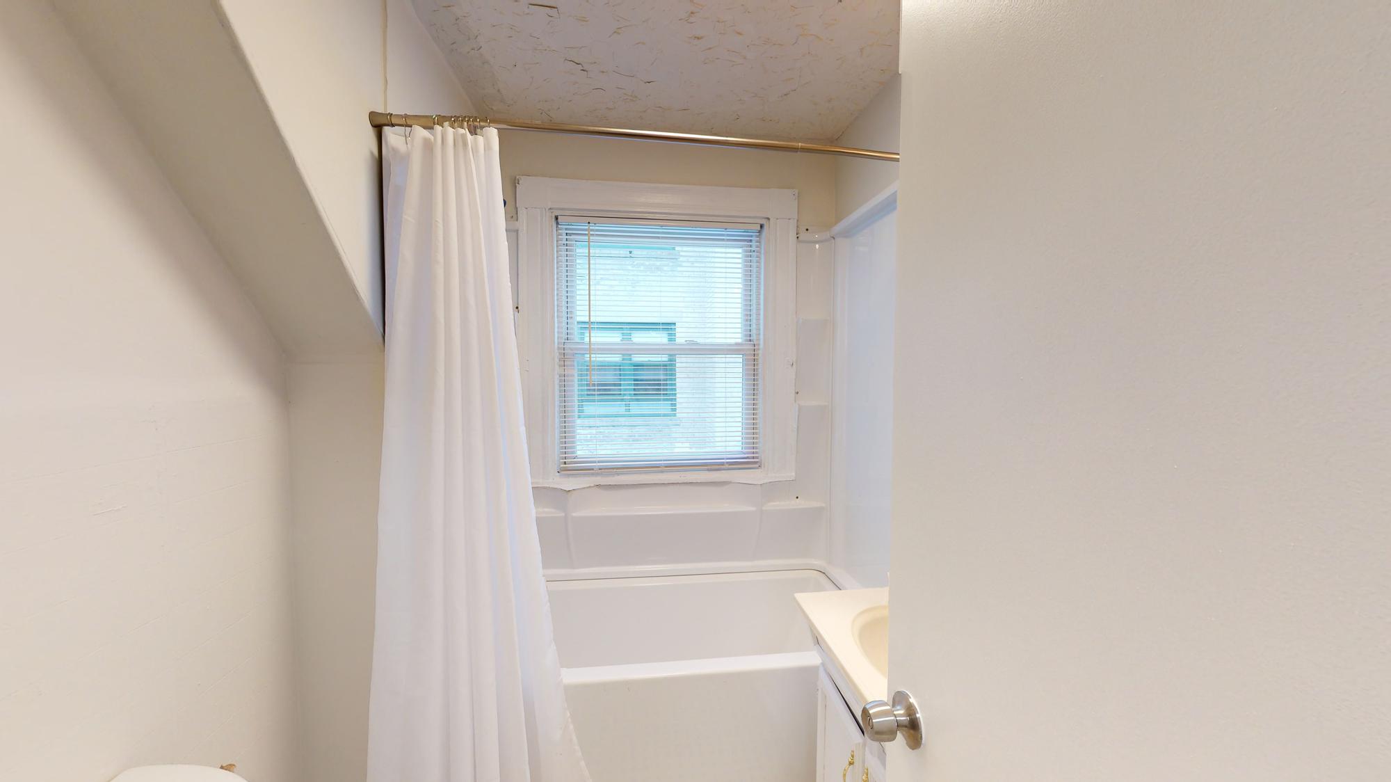 274 Seaver St, Roxbury