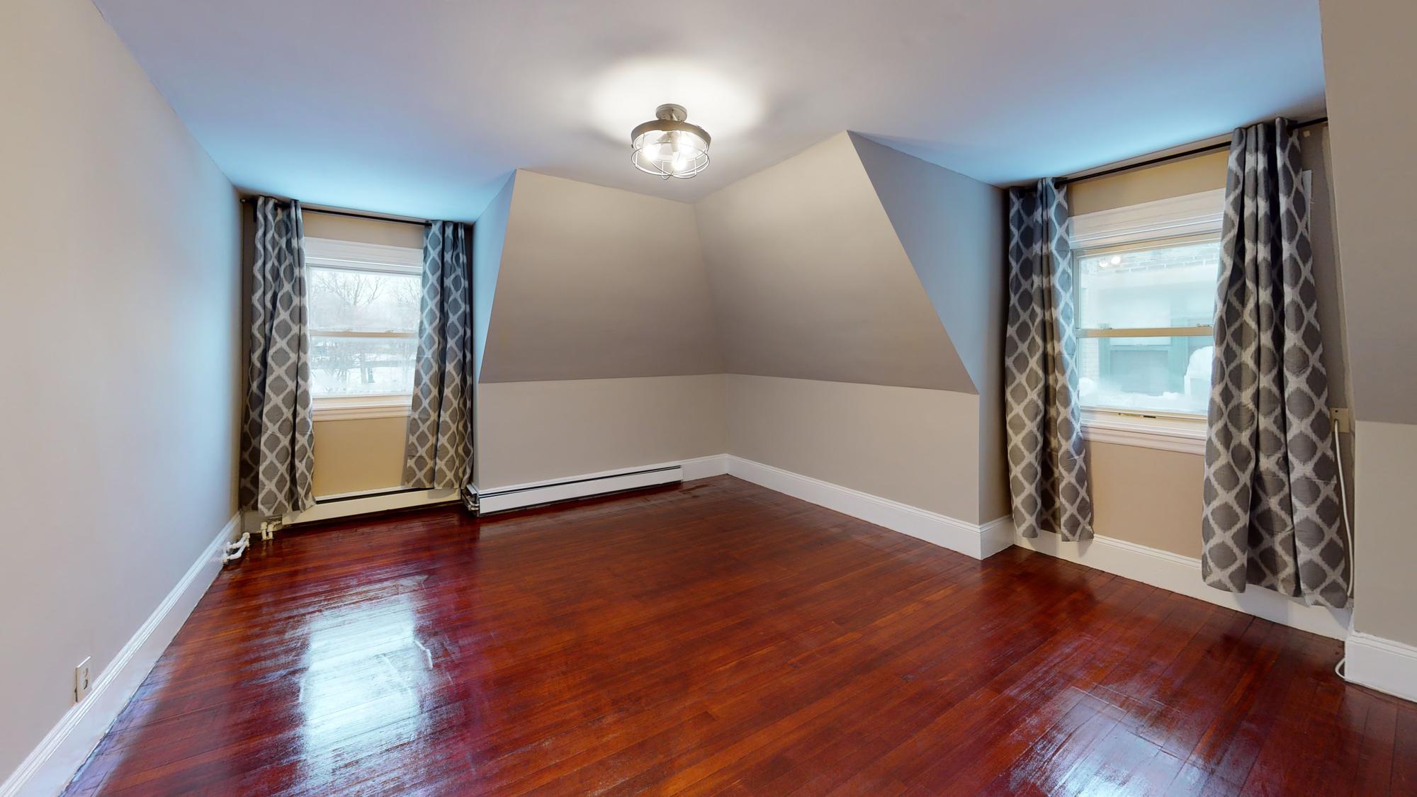 274 Seaver St, Roxbury