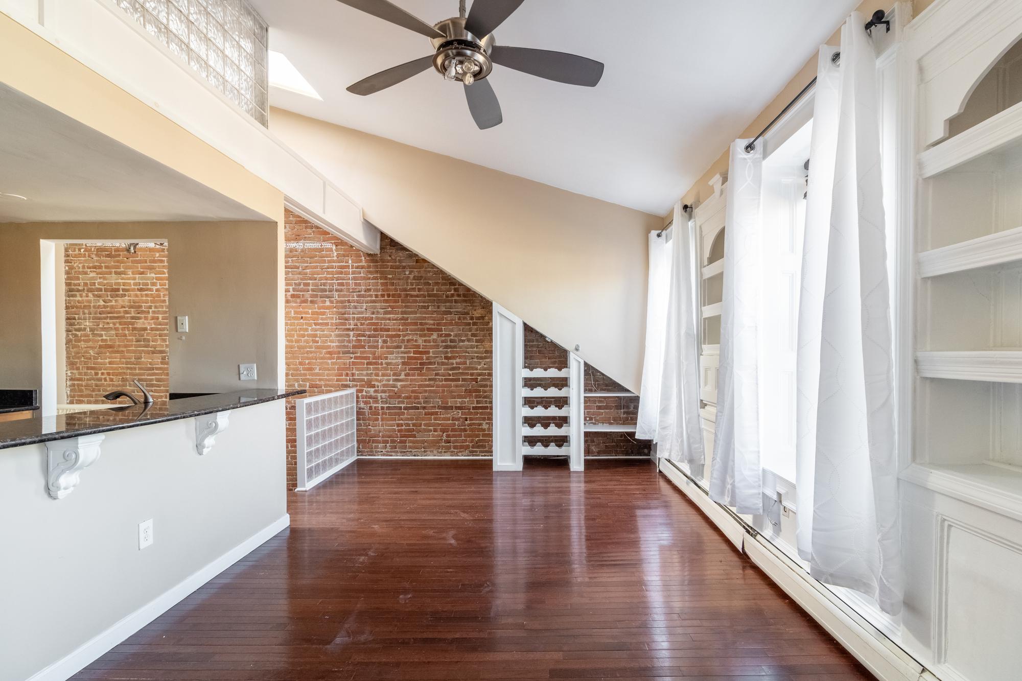 670 Massachusetts Ave, South End