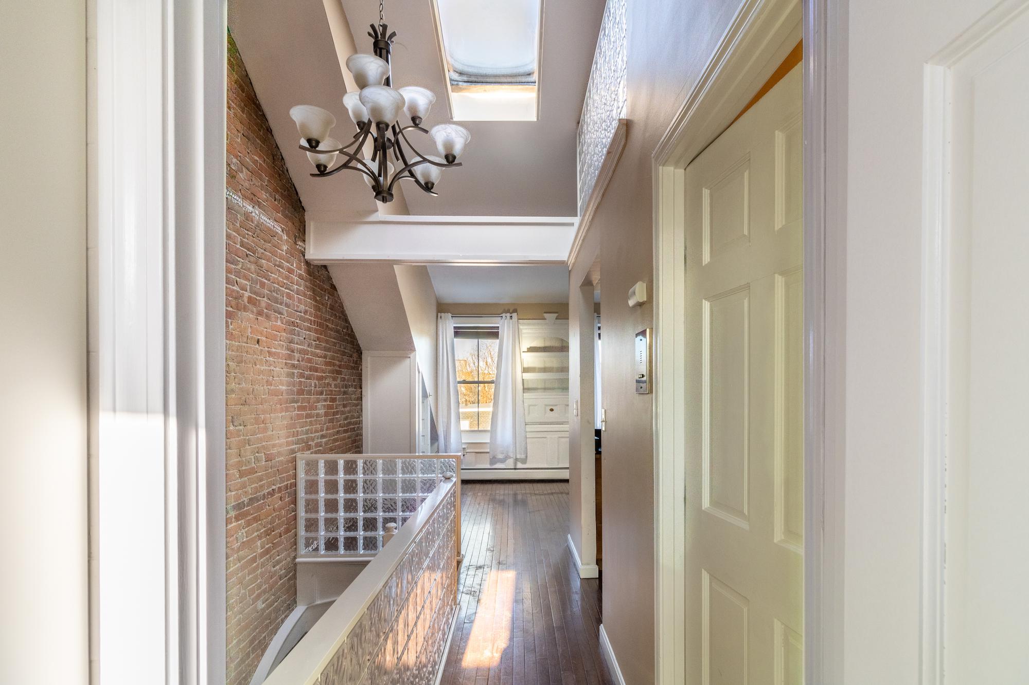 670 Massachusetts Ave, South End