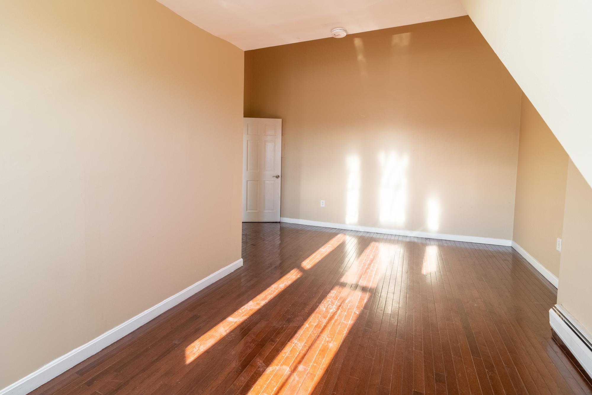 670 Massachusetts Ave, South End