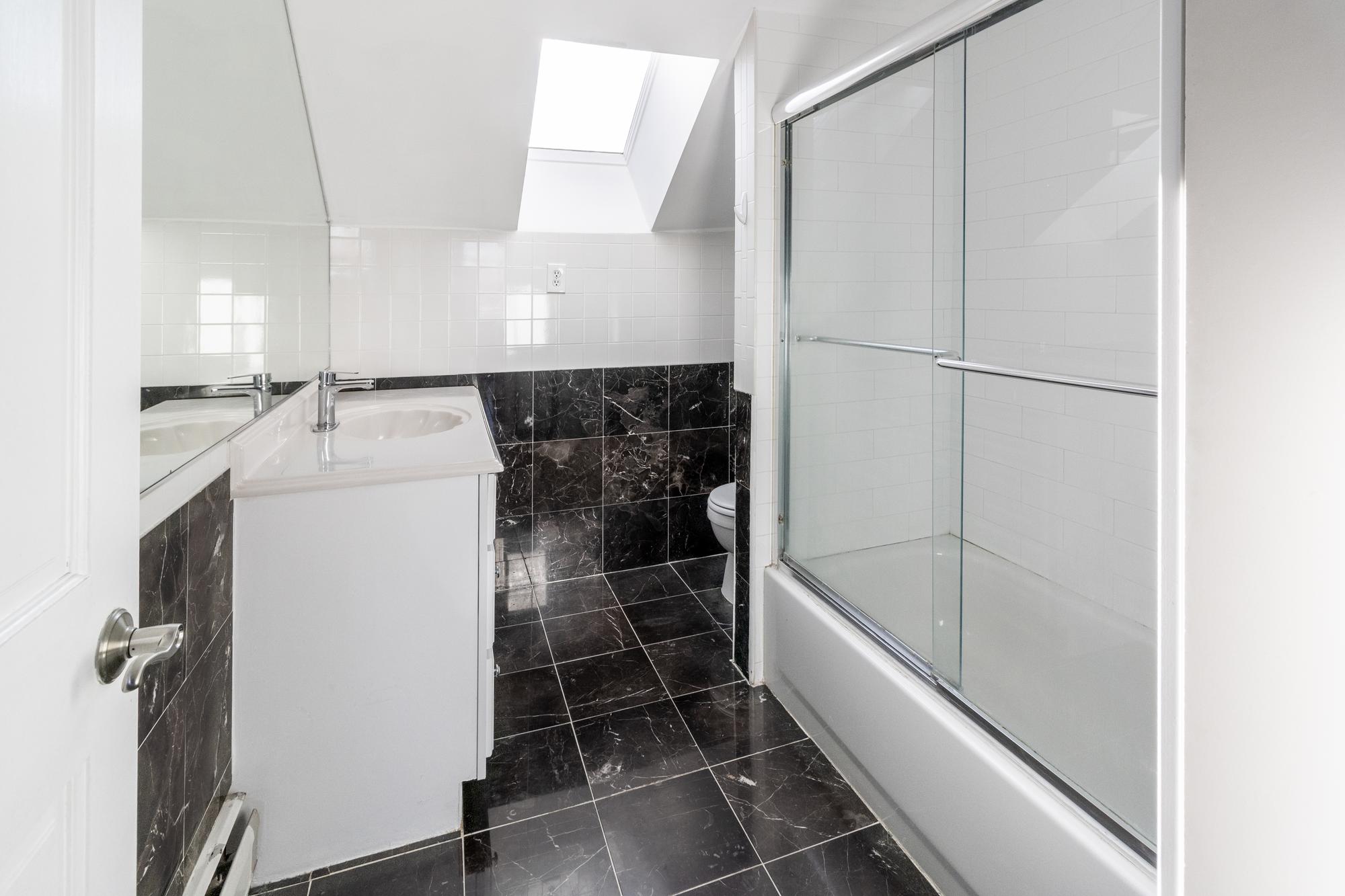 670 Massachusetts Ave, South End