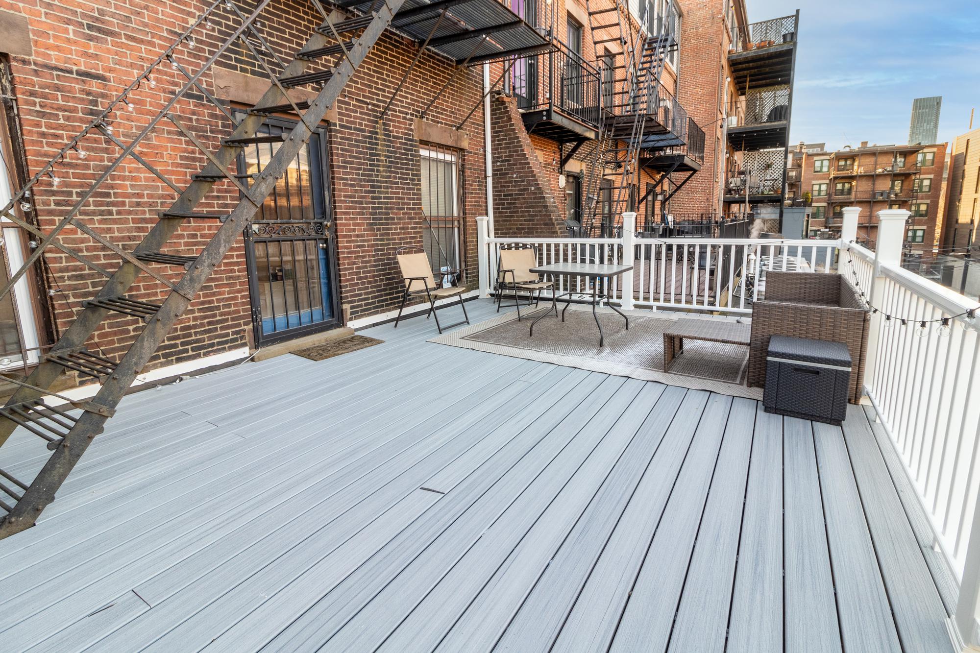 670 Massachusetts Ave, South End