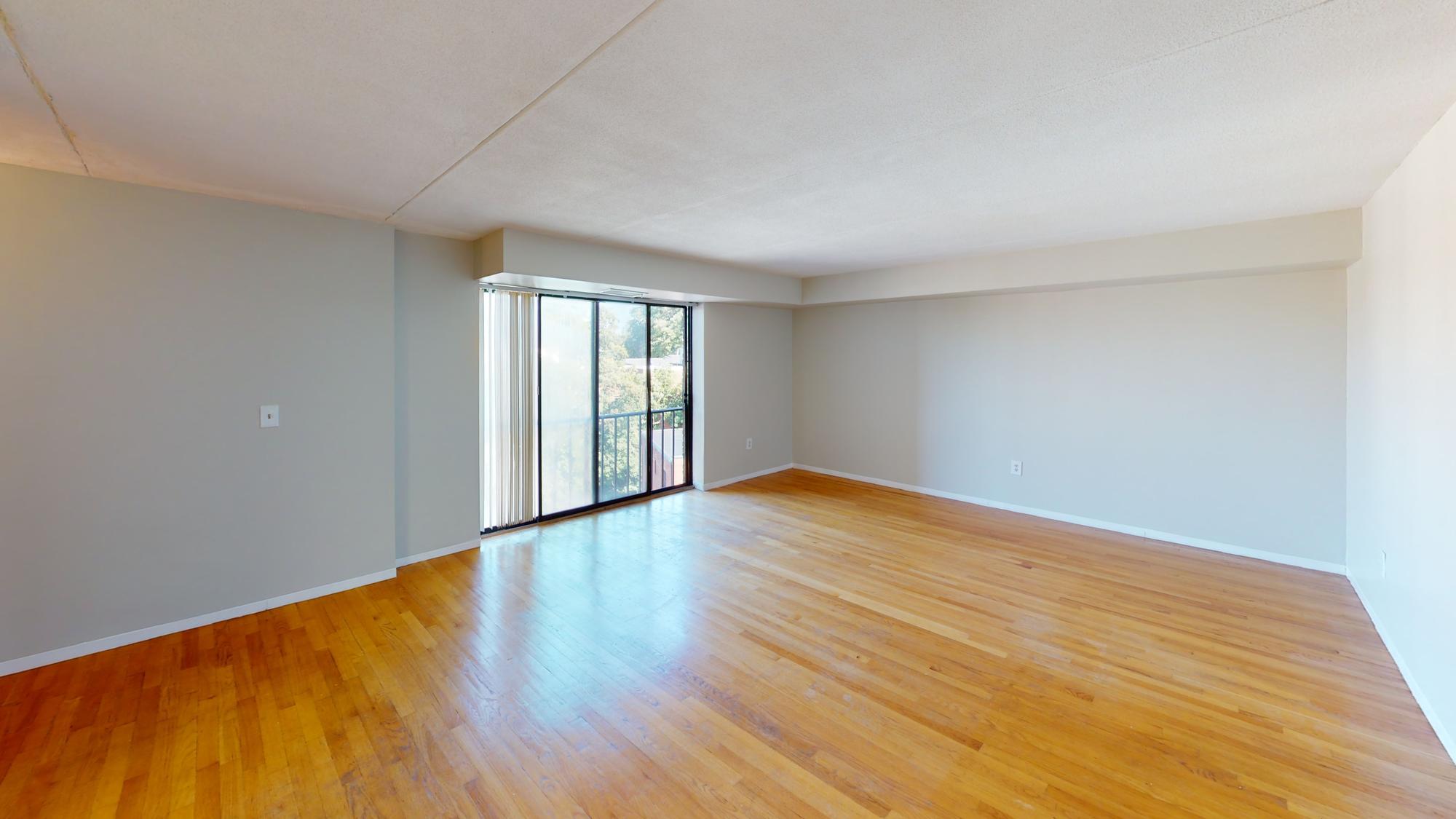 1243 Beacon St, Allston