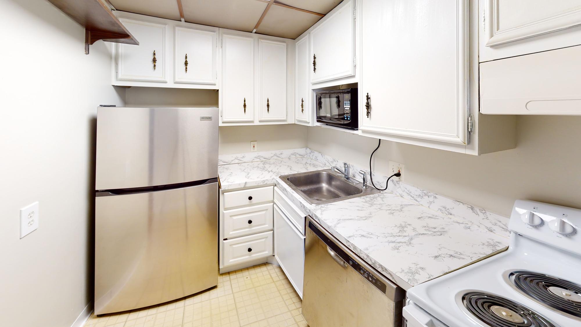 1243 Beacon St, Allston