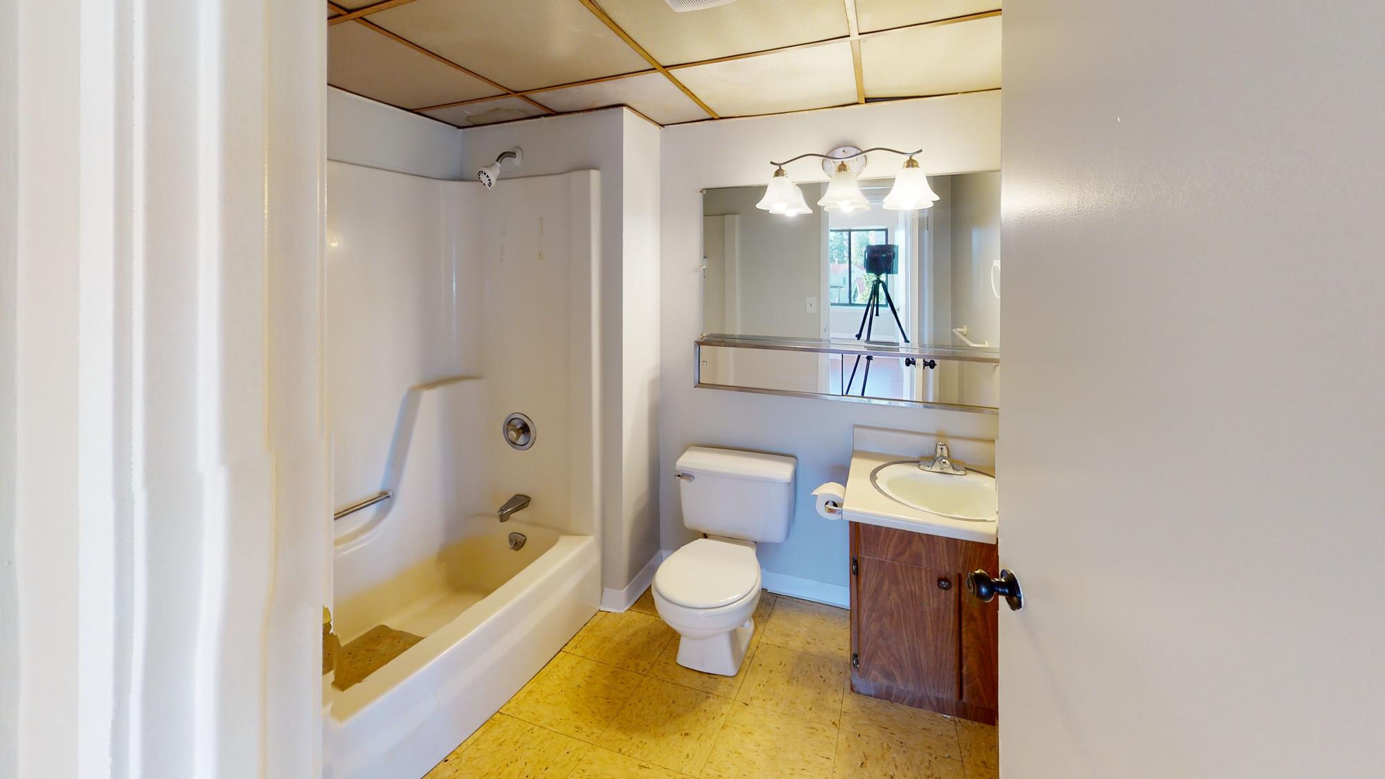 1243 Beacon St, Allston