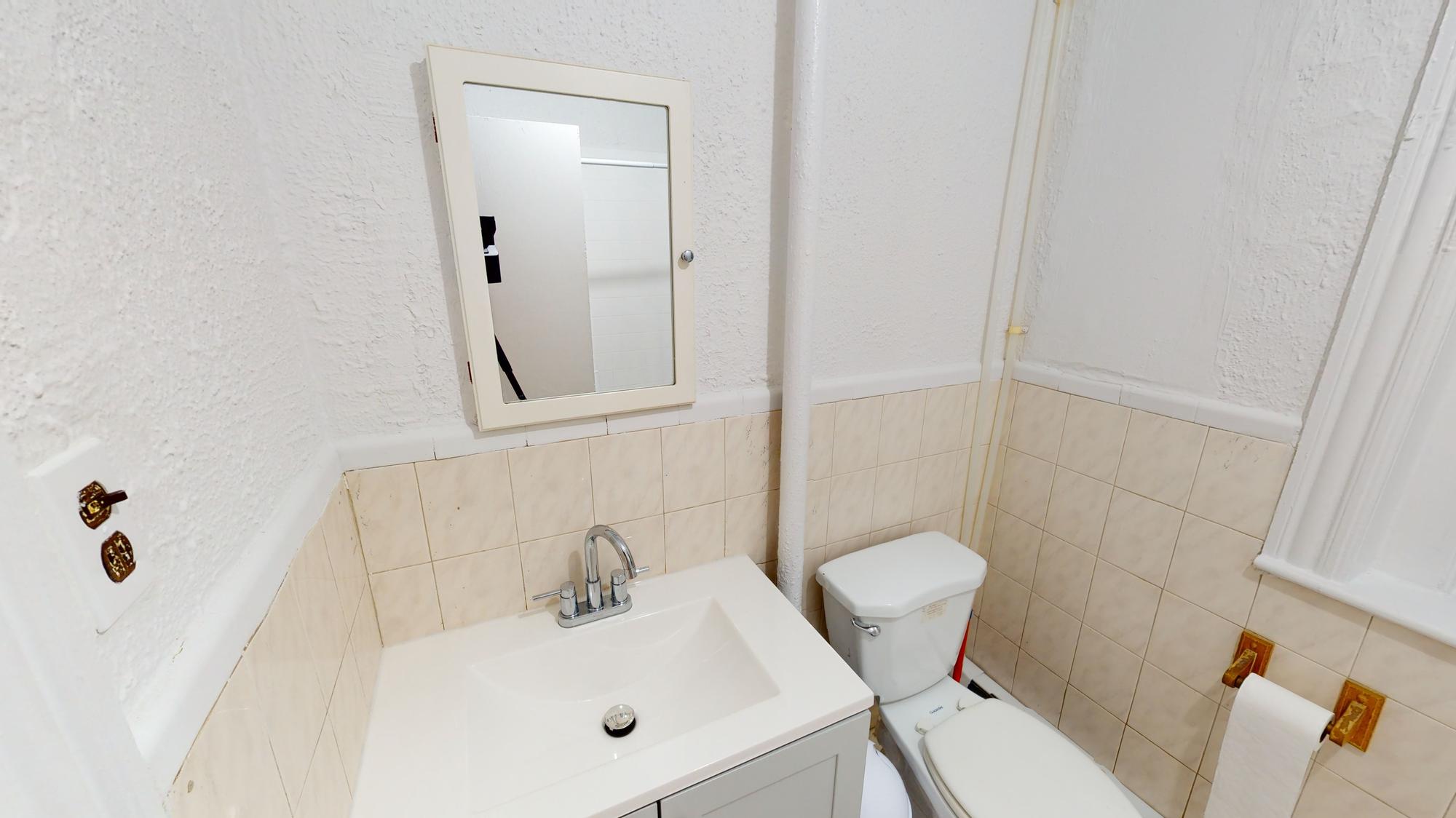 5 Linden St, Allston