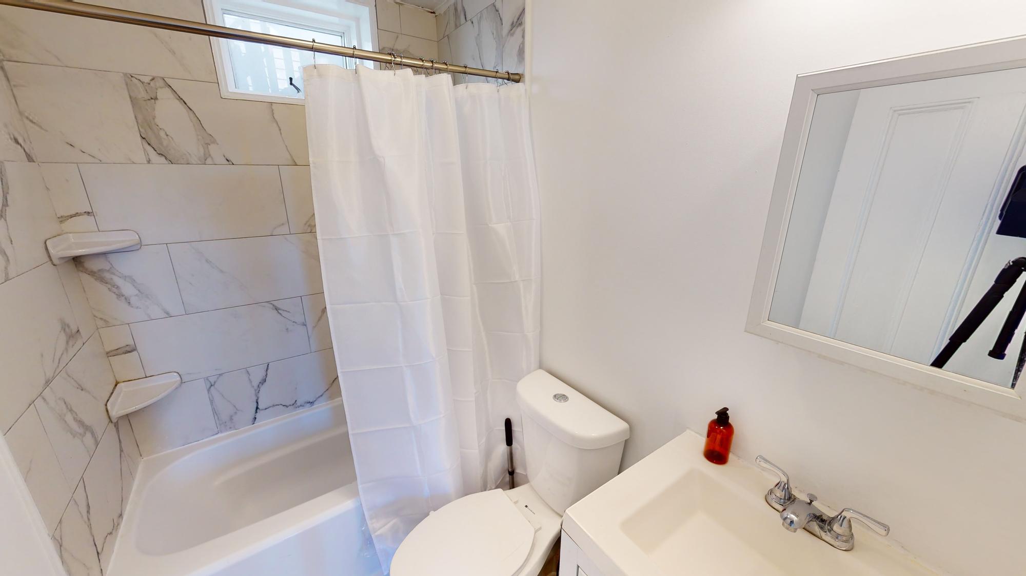 61 Glenwood Rd, Winter Hill